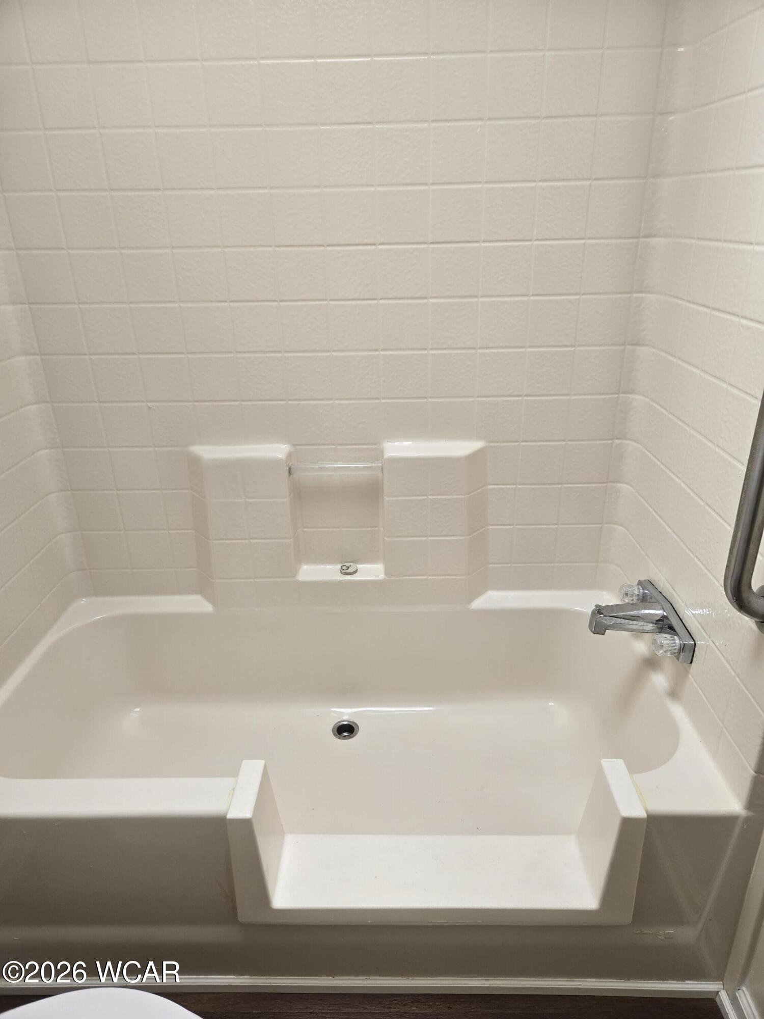 111 Matterhorn Drive, Bluffton, Ohio