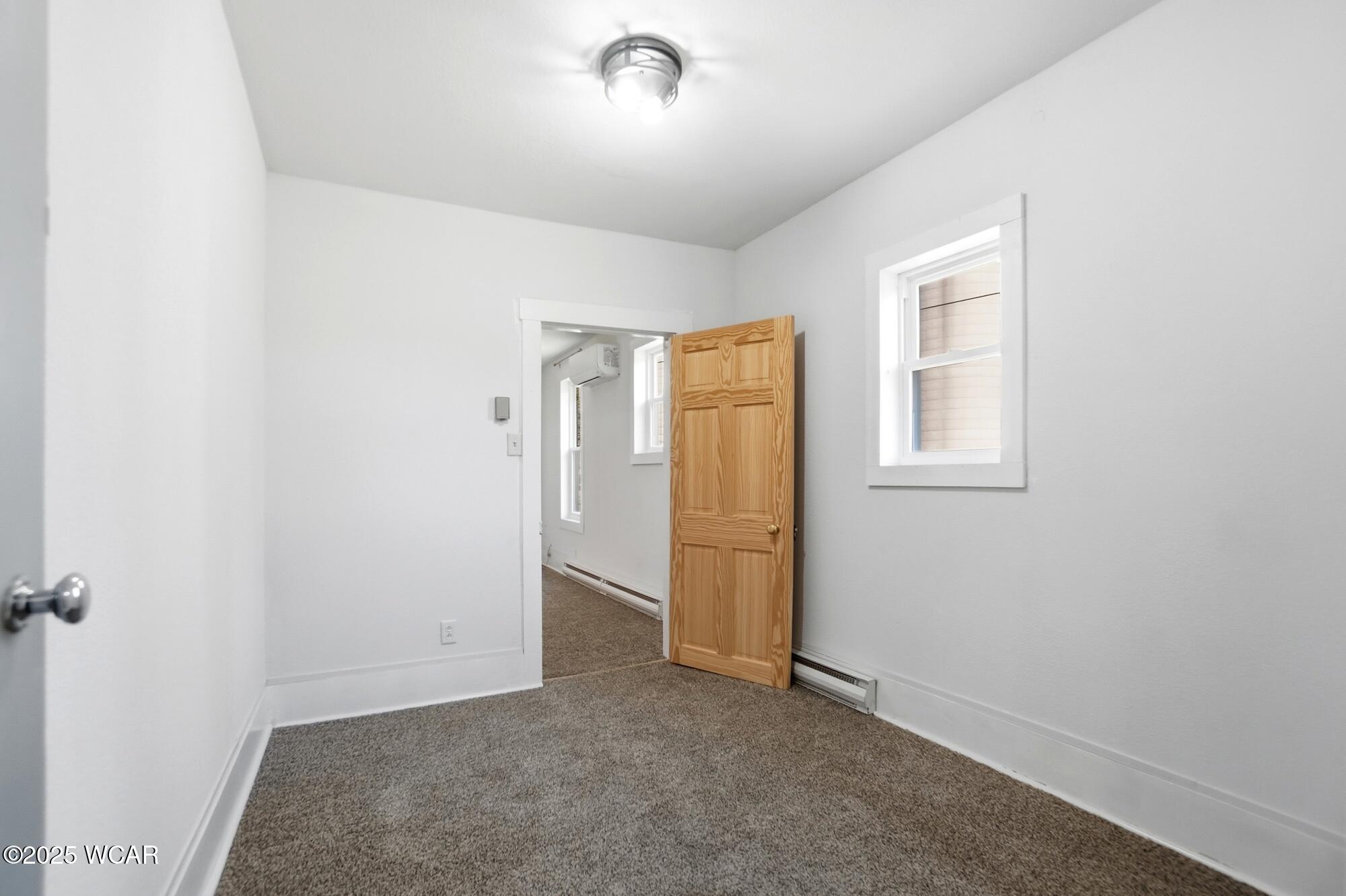 112 Railroad Street, Middle Point, Ohio