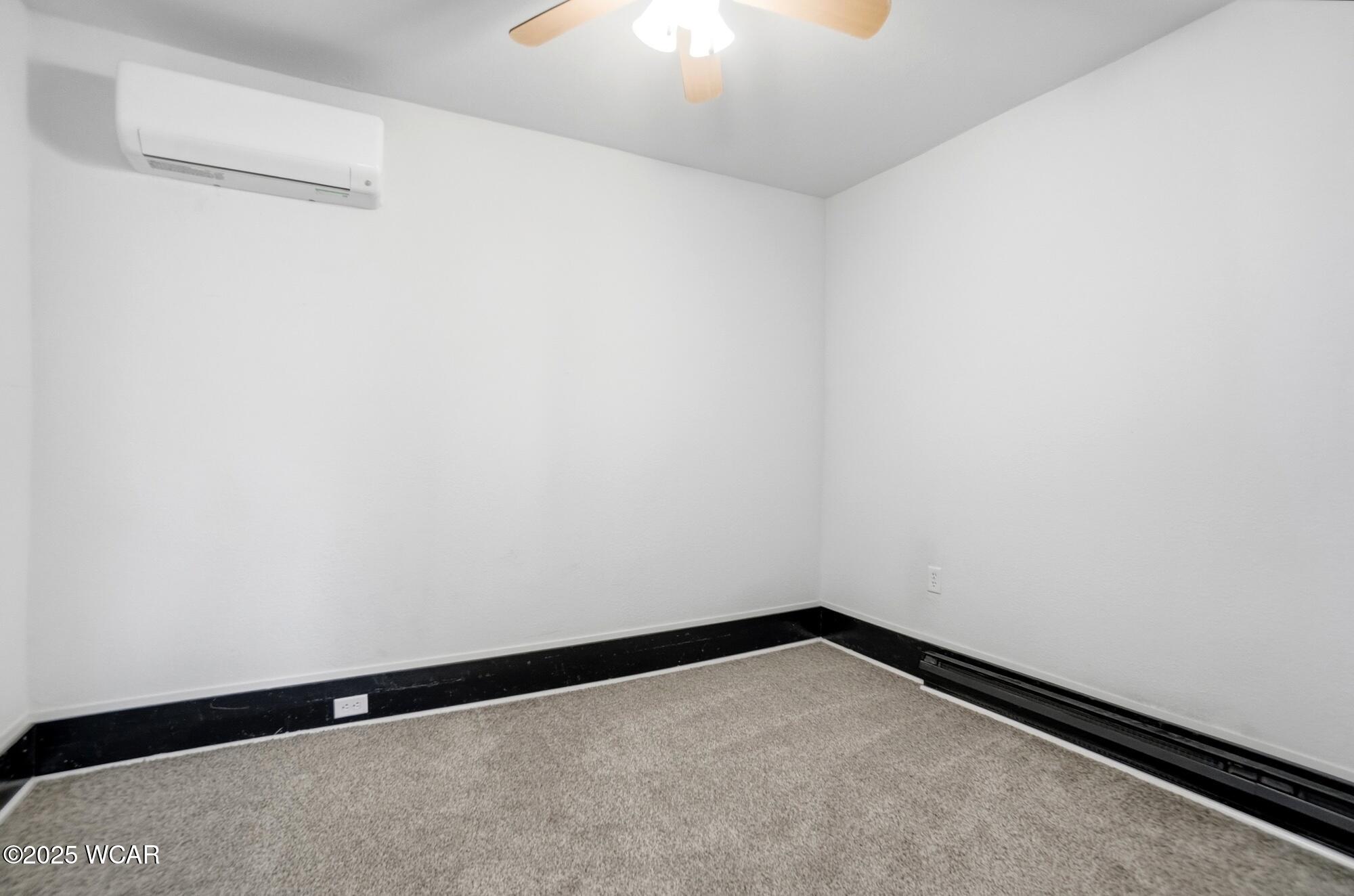 112 Railroad Street, Middle Point, Ohio