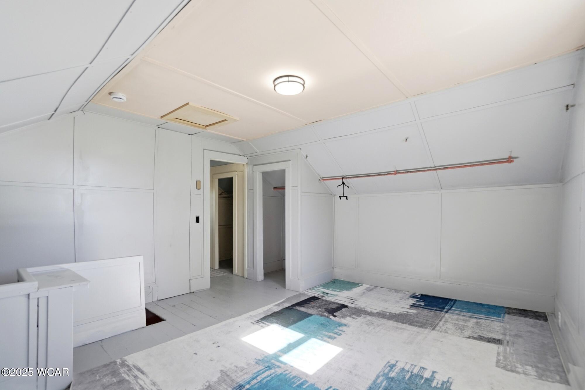 112 Railroad Street, Middle Point, Ohio