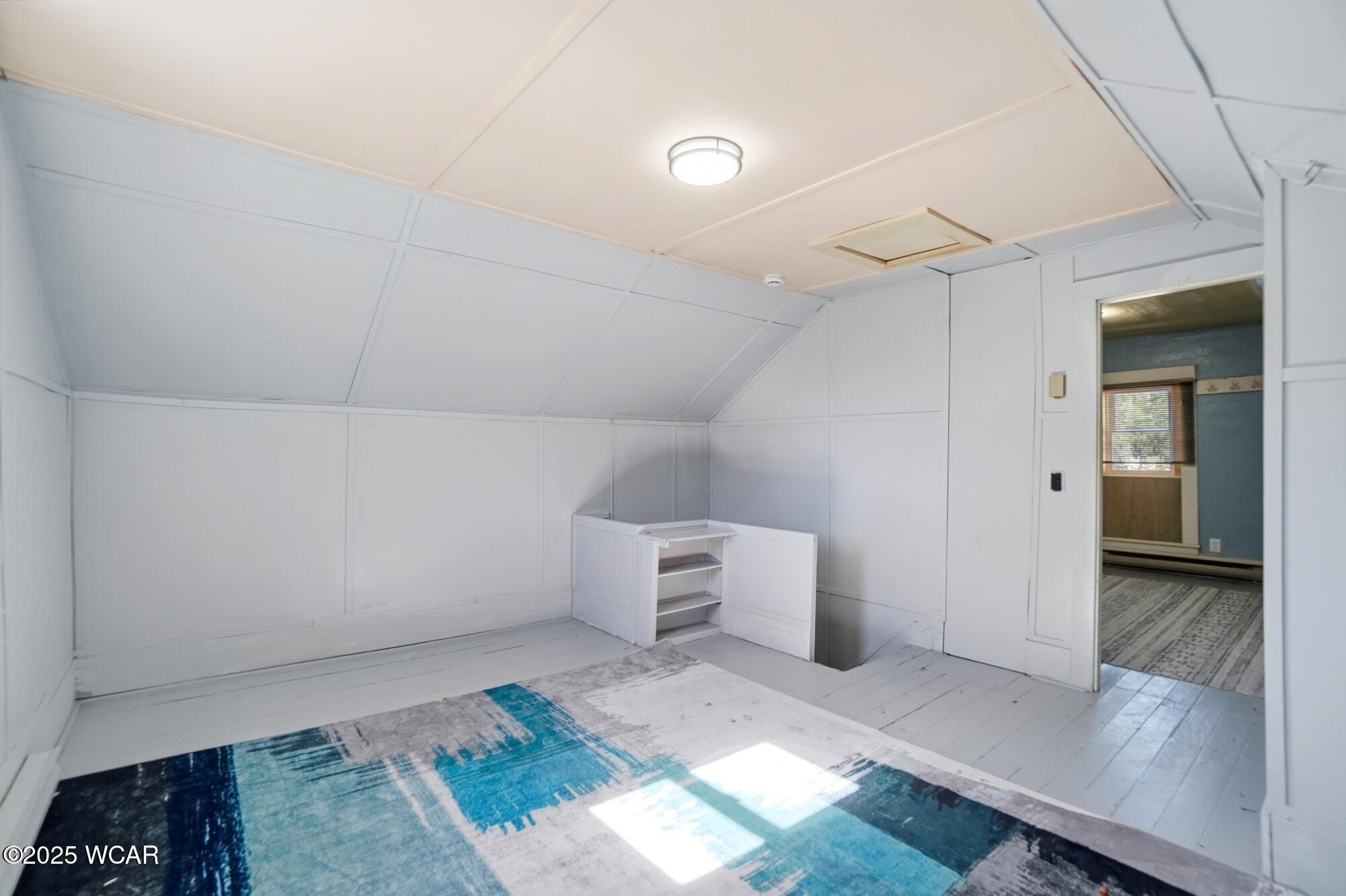 112 Railroad Street, Middle Point, Ohio