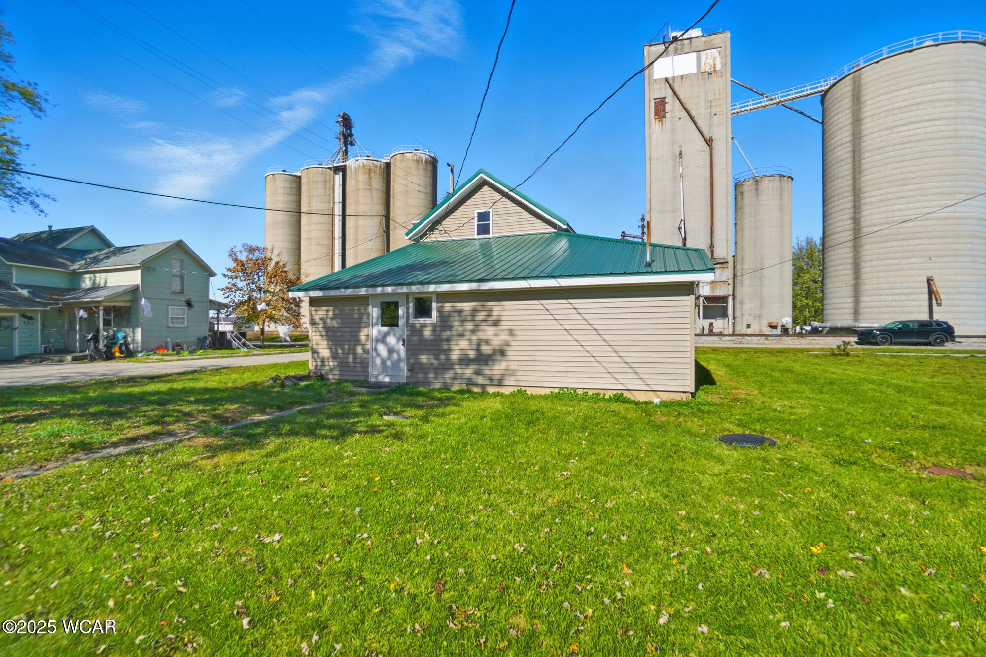 112 Railroad Street, Middle Point, Ohio