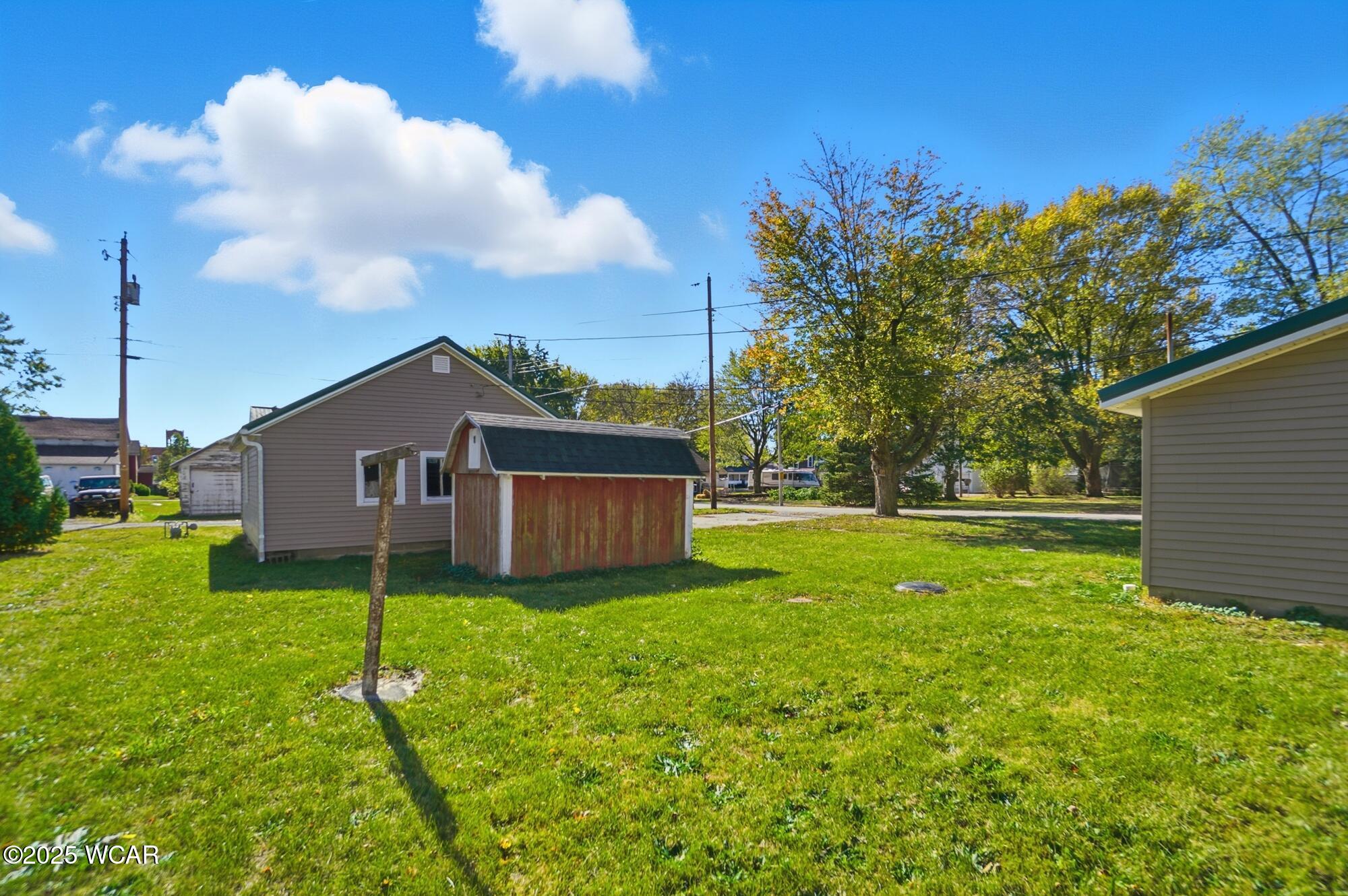 112 Railroad Street, Middle Point, Ohio