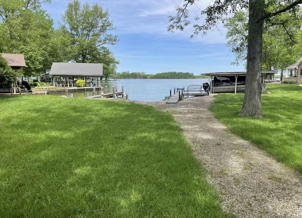 9411 Lakeshore Drive, Huntsville, Ohio 43324