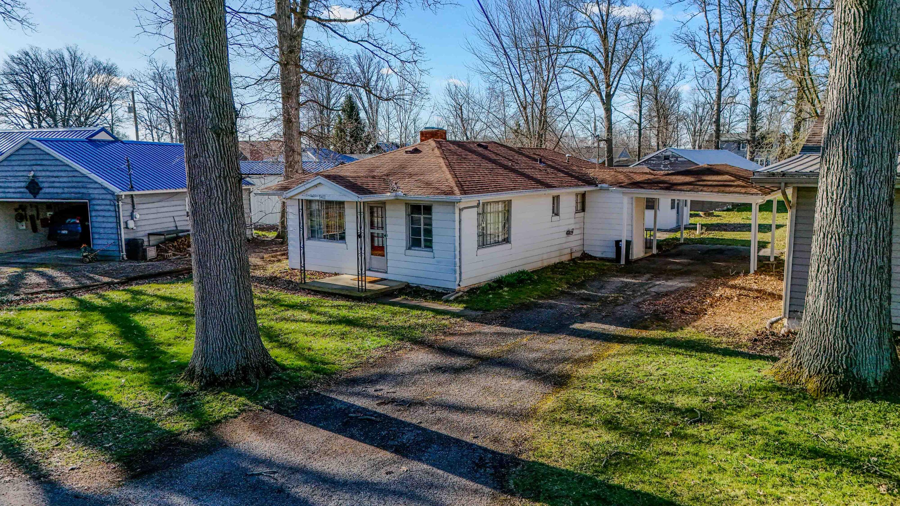 9411 Lakeshore Drive, Huntsville, Ohio 43324