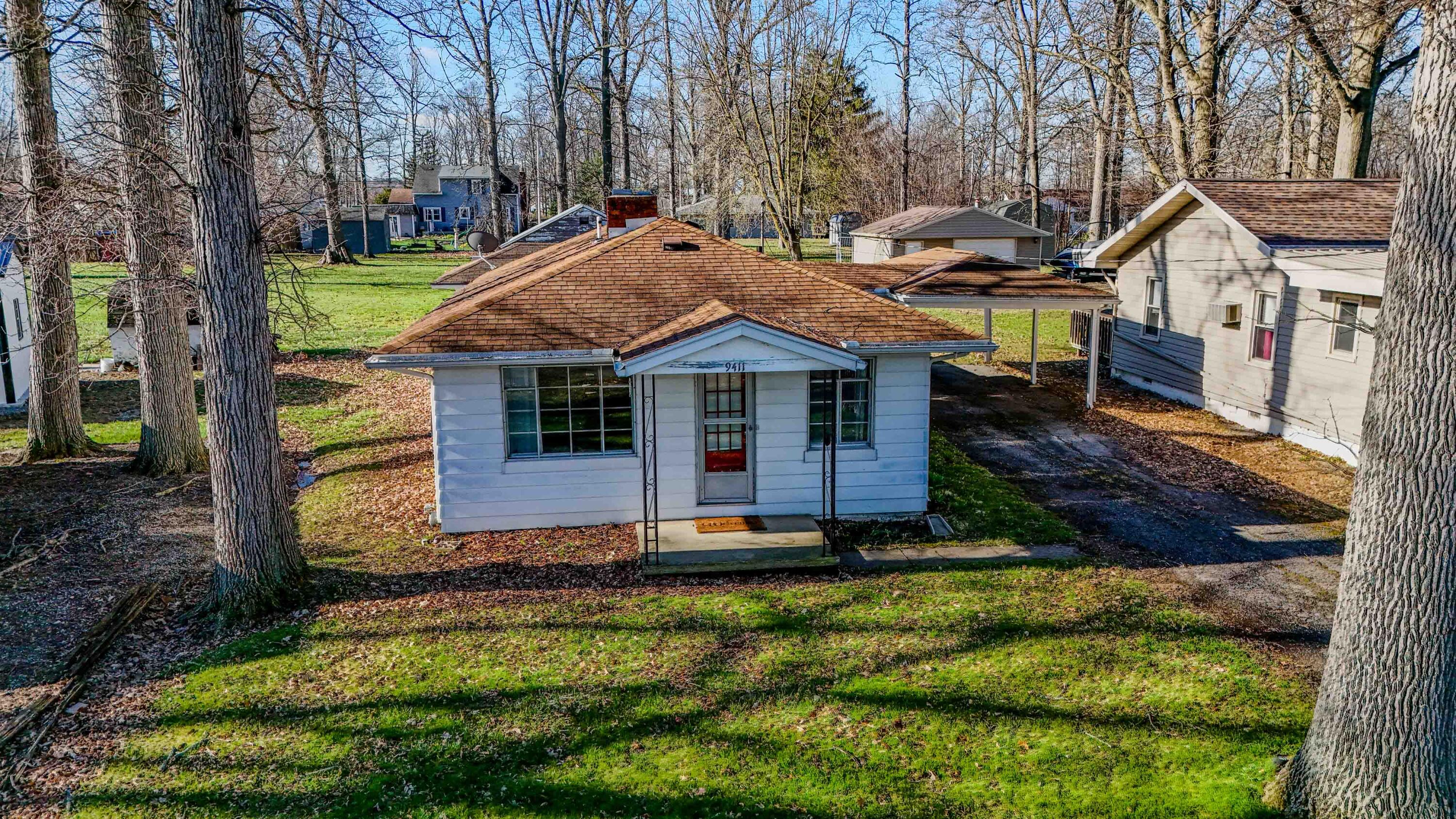 9411 Lakeshore Drive, Huntsville, Ohio 43324