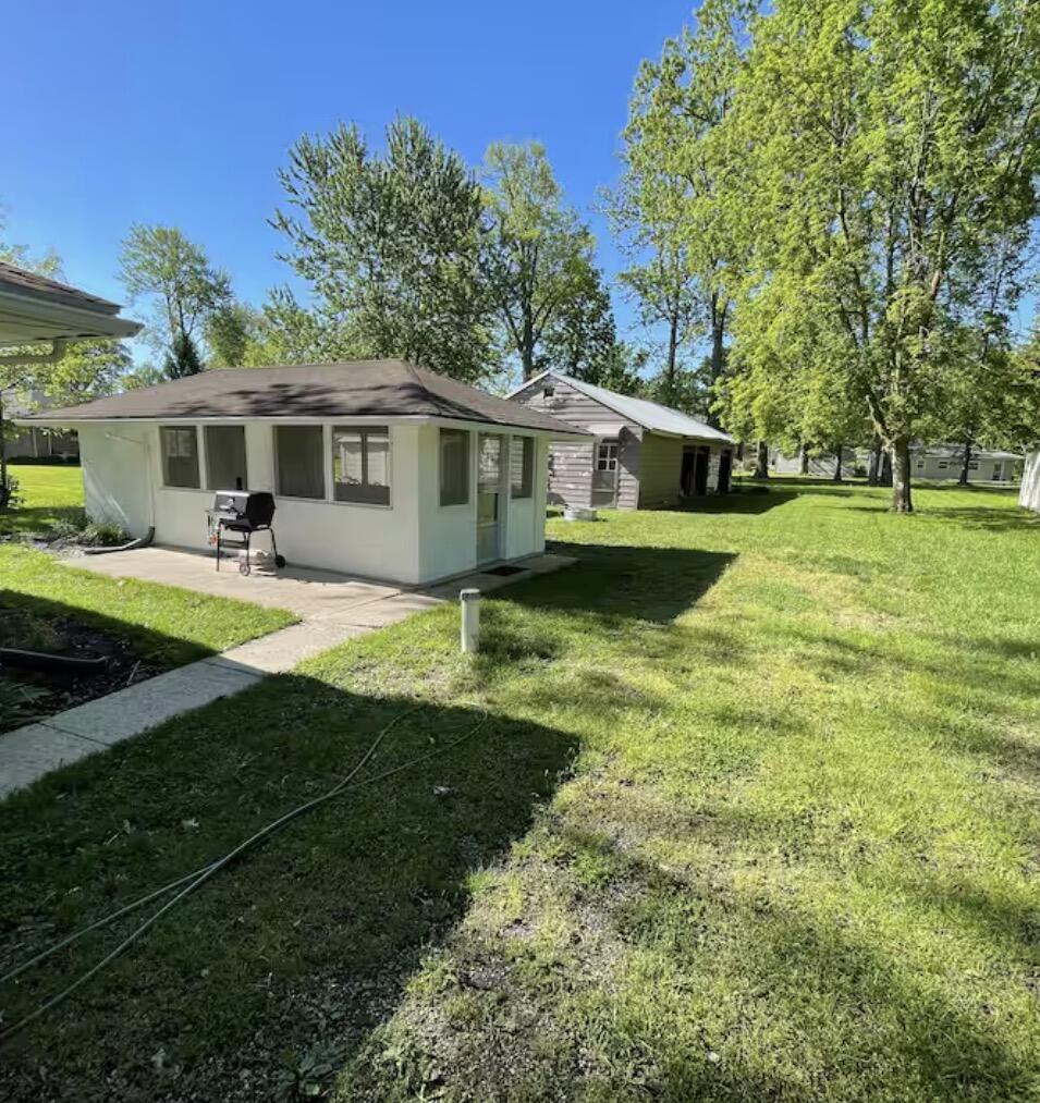 9411 Lakeshore Drive, Huntsville, Ohio 43324