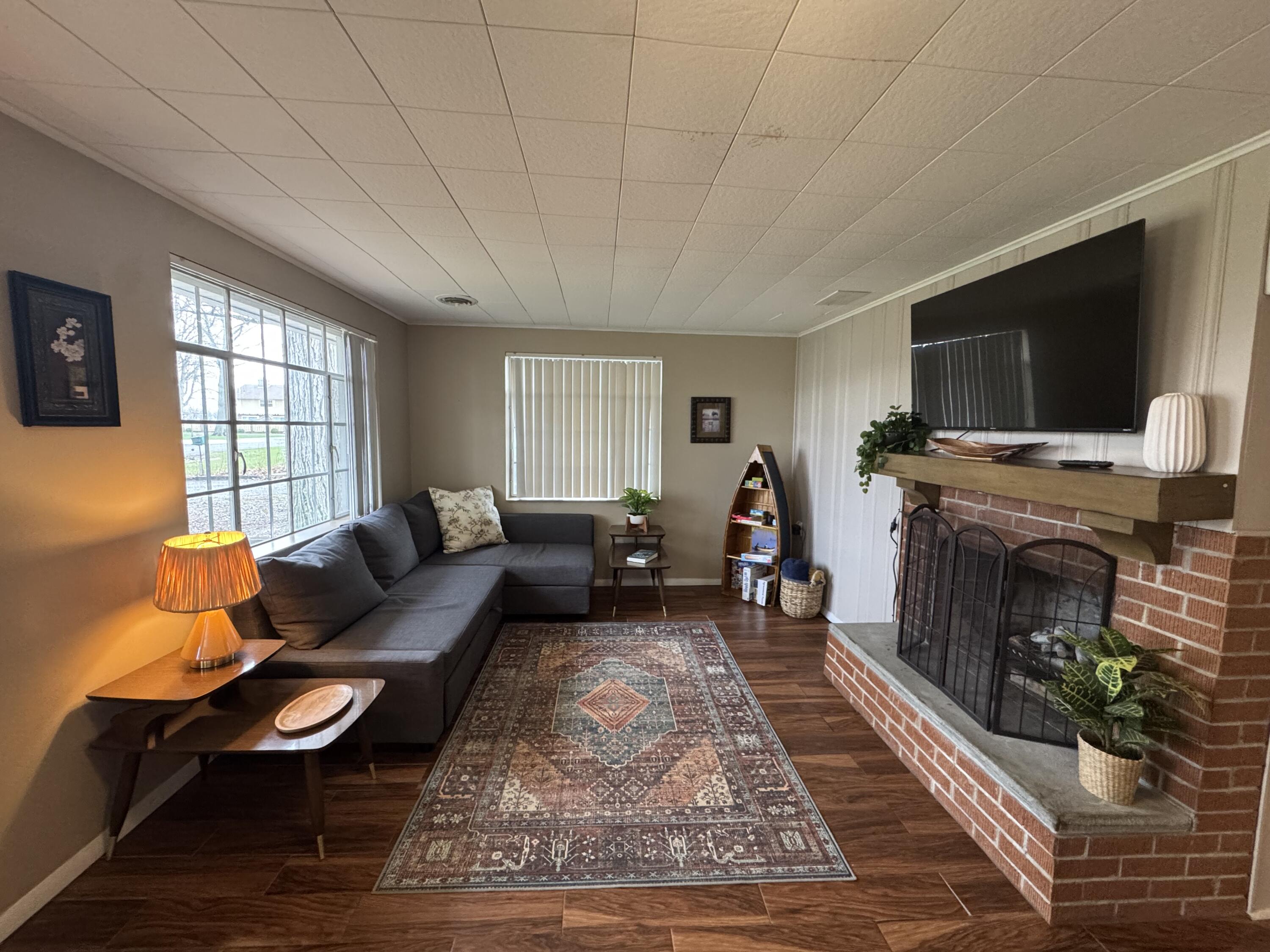 9411 Lakeshore Drive, Huntsville, Ohio 43324