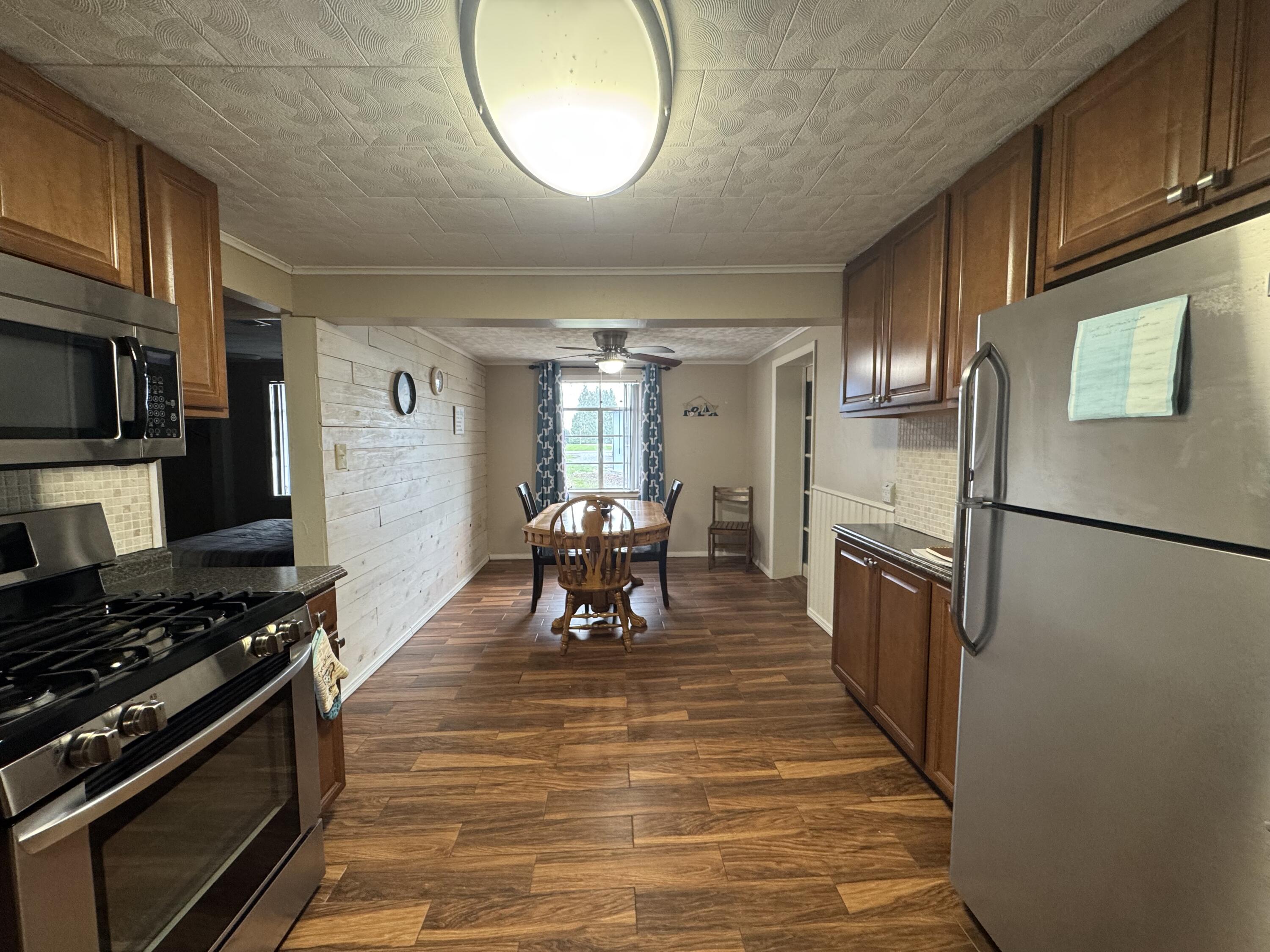 9411 Lakeshore Drive, Huntsville, Ohio 43324