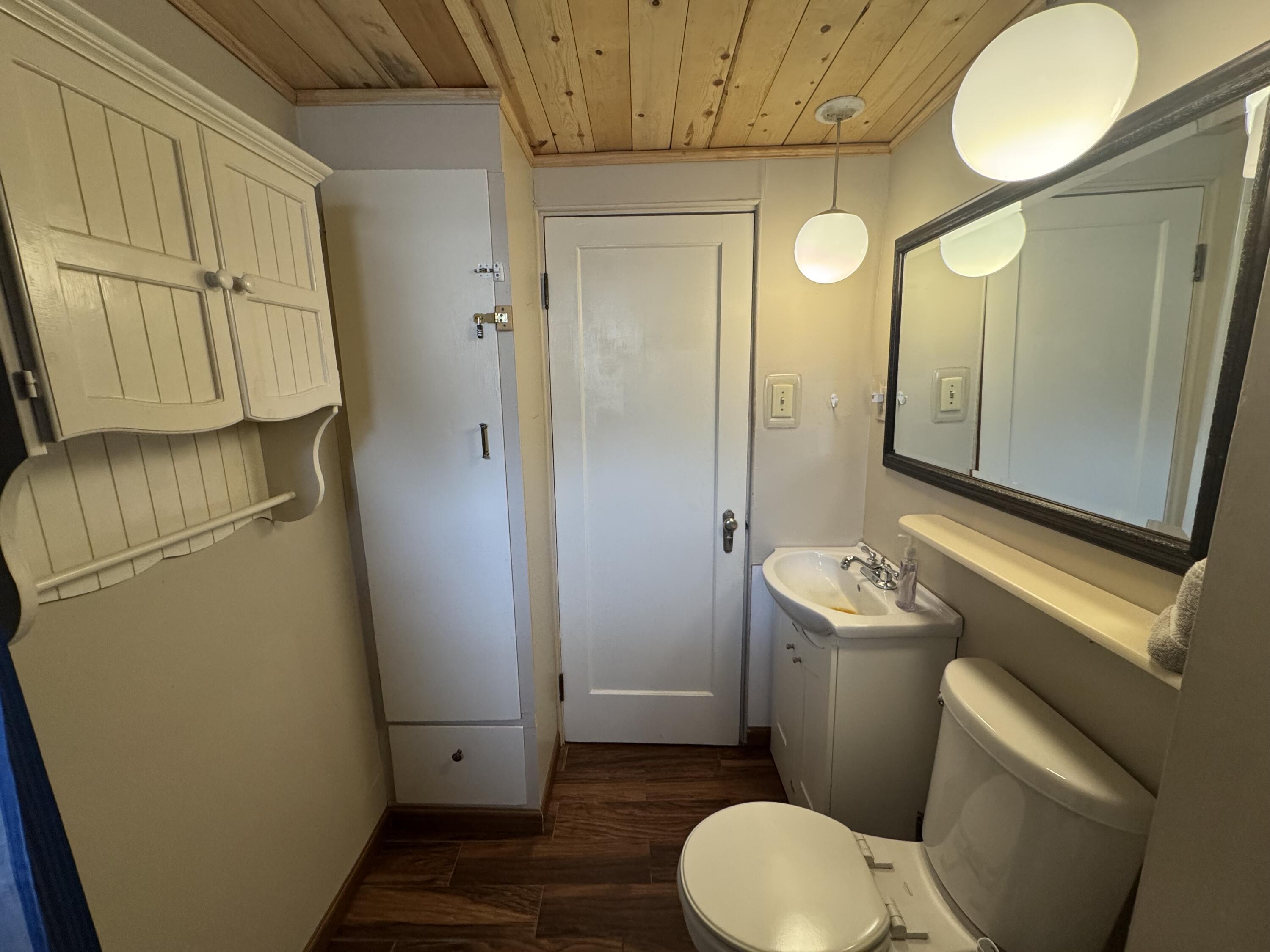 9411 Lakeshore Drive, Huntsville, Ohio 43324