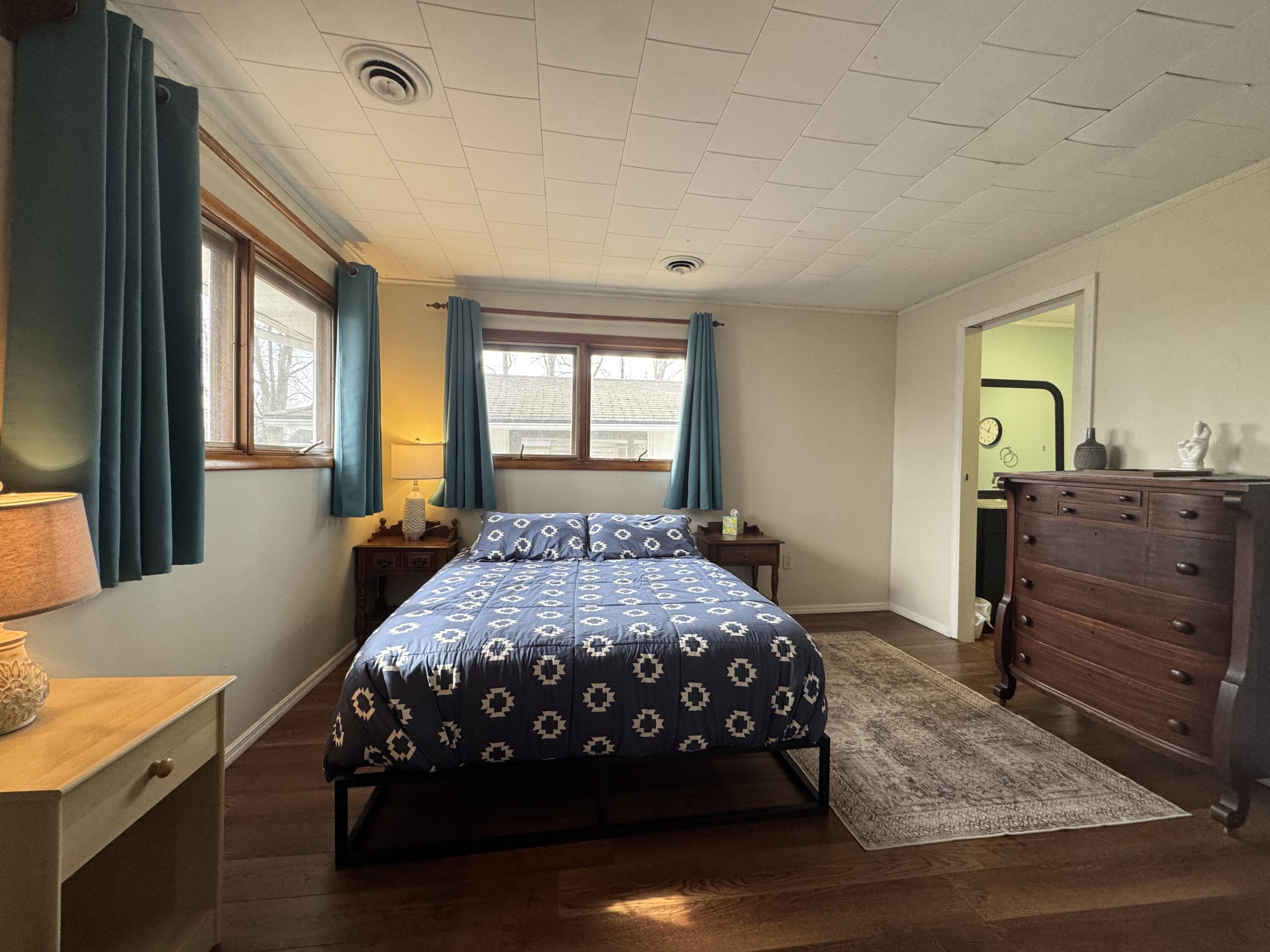 9411 Lakeshore Drive, Huntsville, Ohio 43324