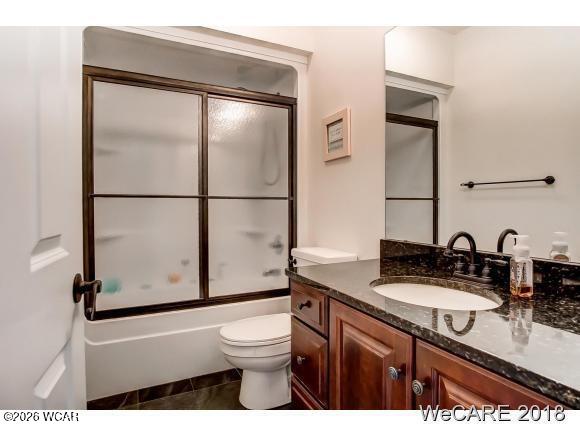 2974 Autumn Leaves Court, Lima, Ohio