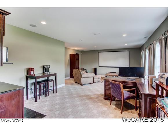 2974 Autumn Leaves Court, Lima, Ohio