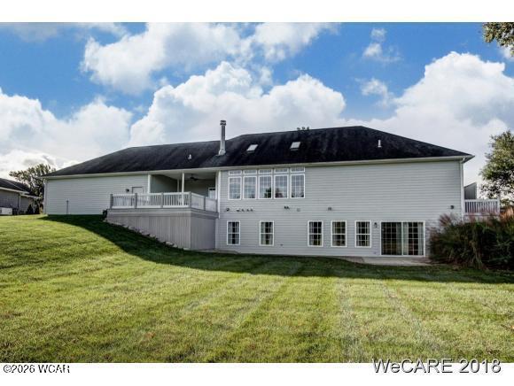 2974 Autumn Leaves Court, Lima, Ohio