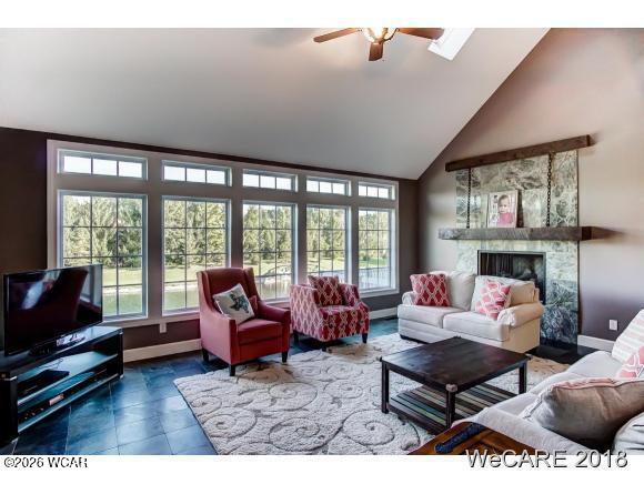 2974 Autumn Leaves Court, Lima, Ohio