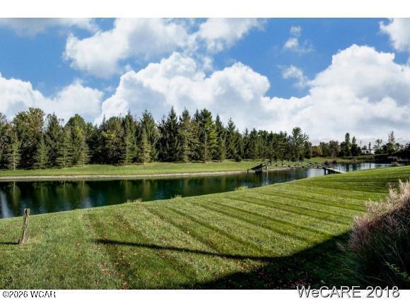 2974 Autumn Leaves Court, Lima, Ohio