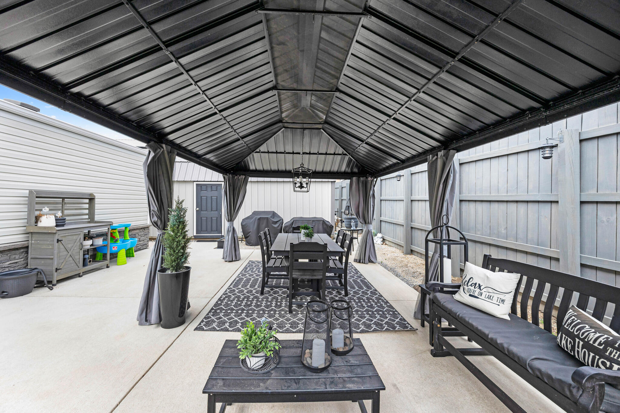 11300 Tuscarora Path, Lakeview, Ohio 43331