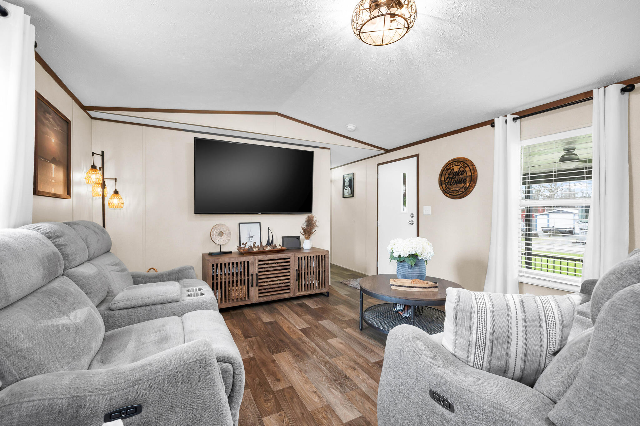 11300 Tuscarora Path, Lakeview, Ohio 43331