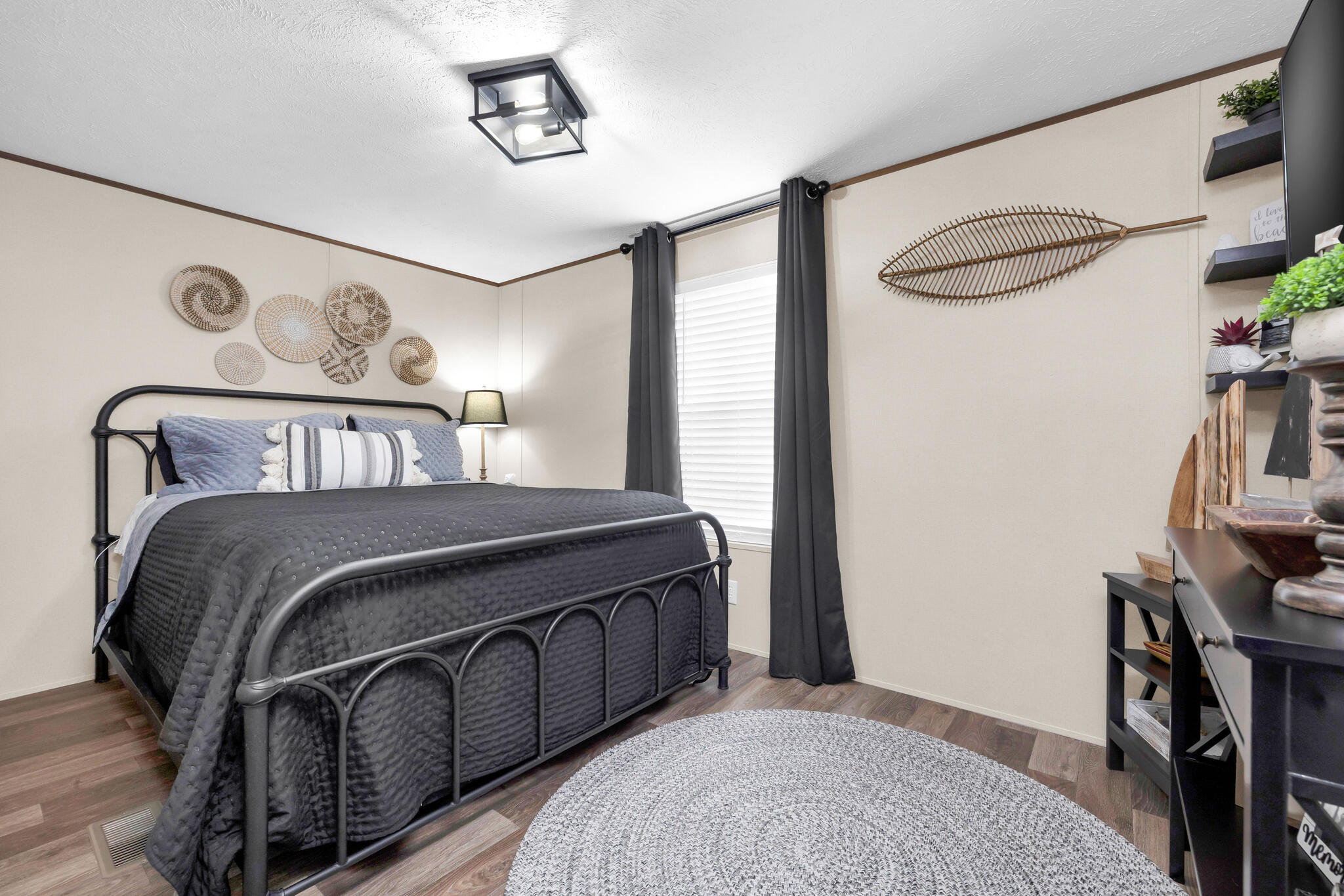 11300 Tuscarora Path, Lakeview, Ohio 43331