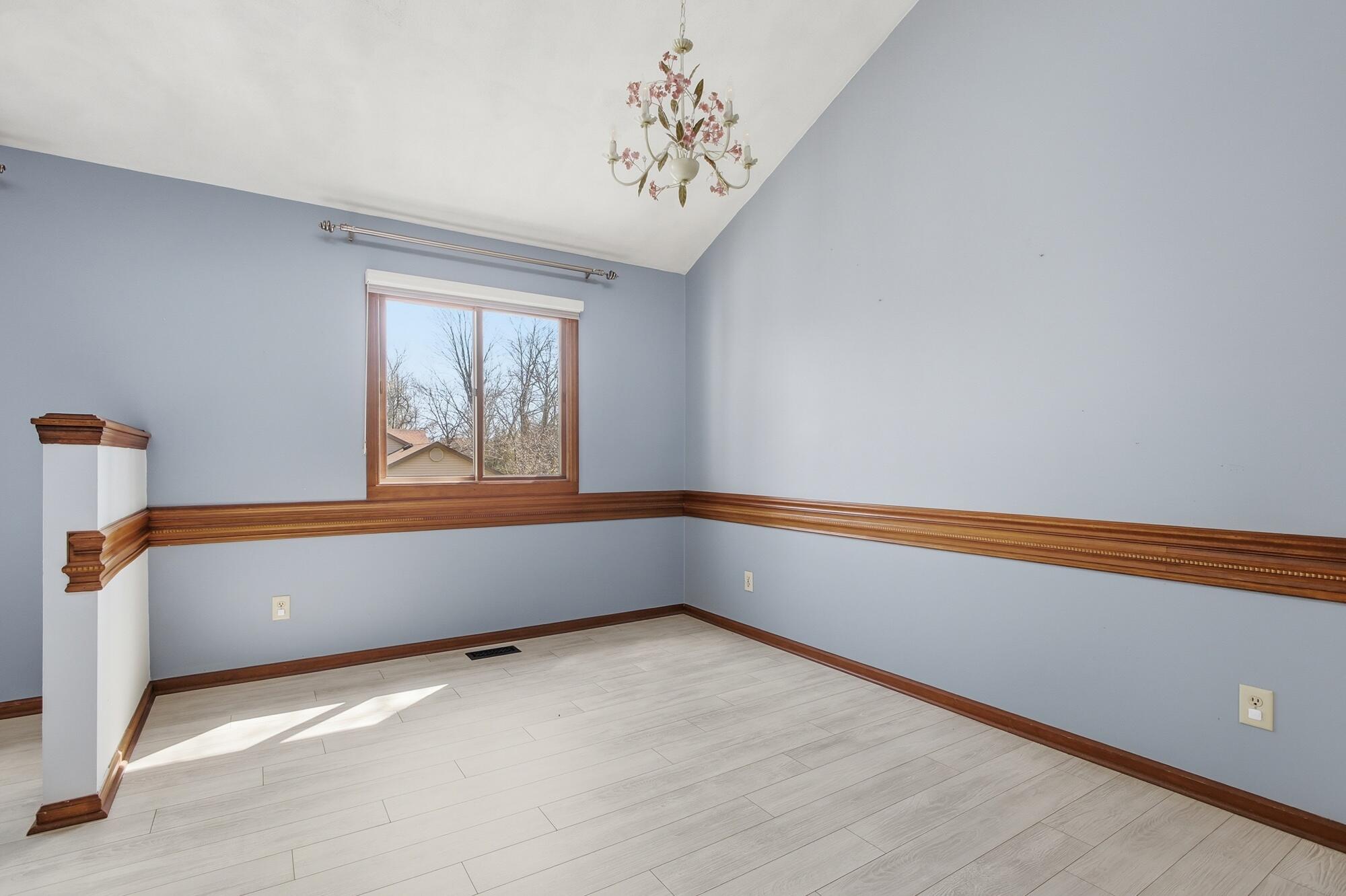 438 Merrick Drive, Beavercreek, Ohio 45434