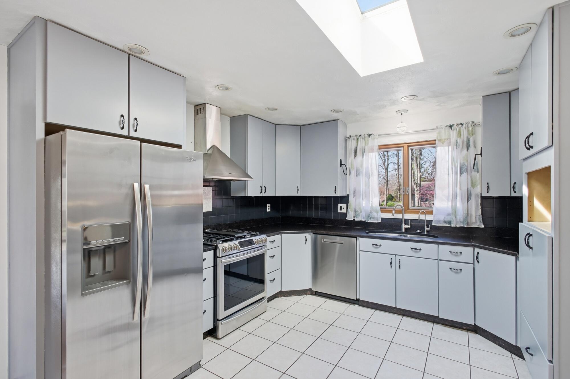 438 Merrick Drive, Beavercreek, Ohio 45434