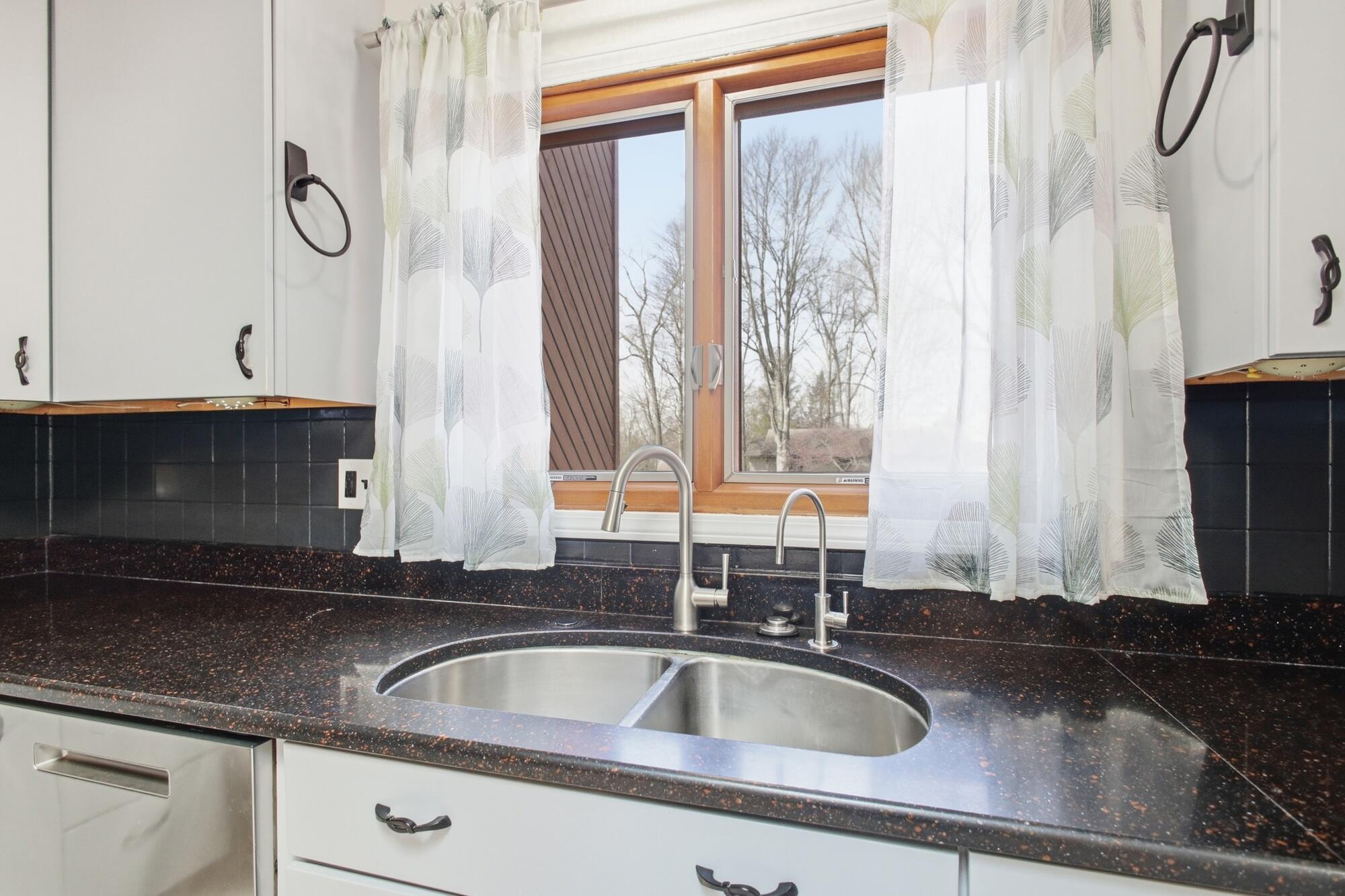 438 Merrick Drive, Beavercreek, Ohio 45434