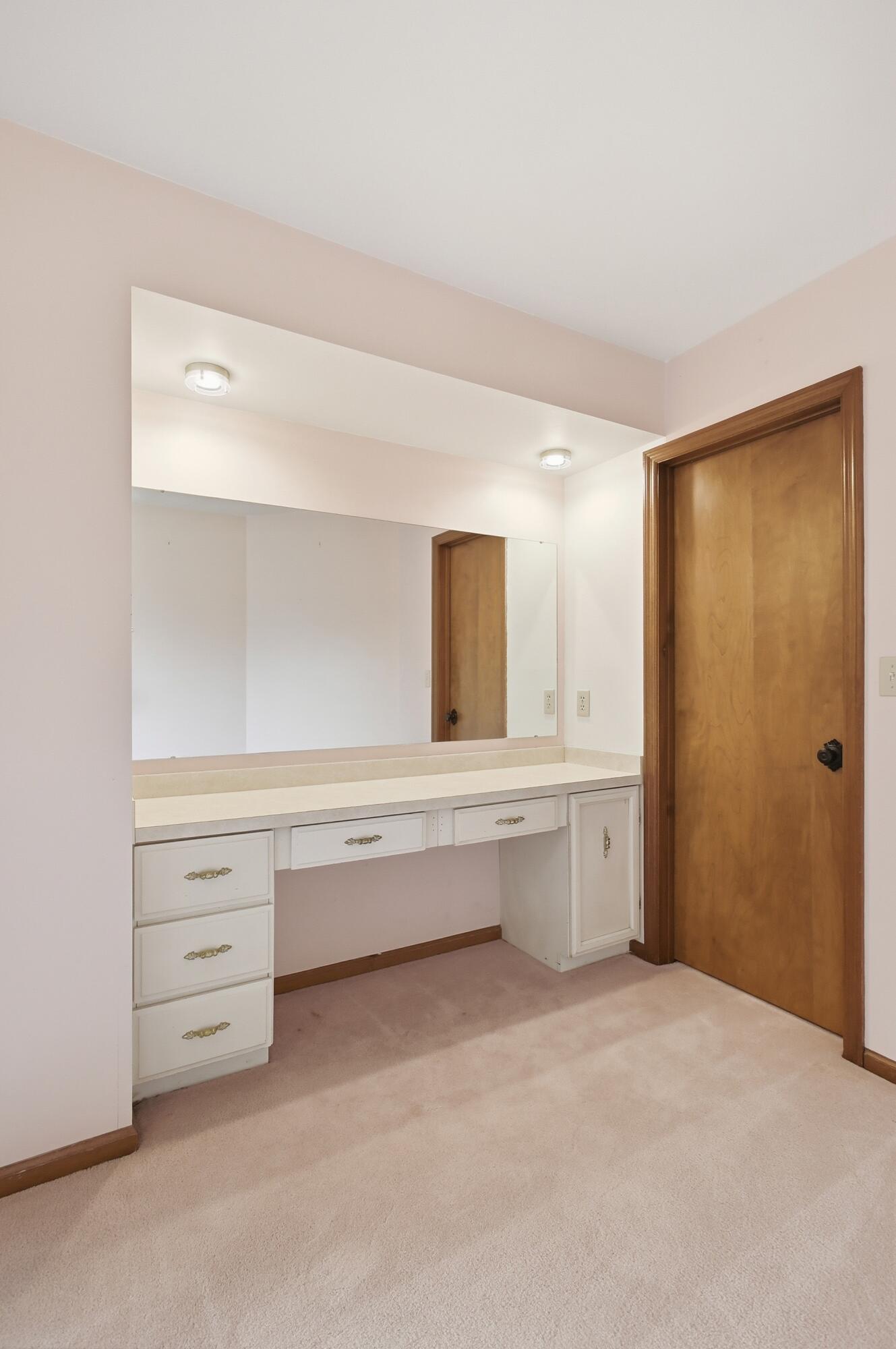 438 Merrick Drive, Beavercreek, Ohio 45434