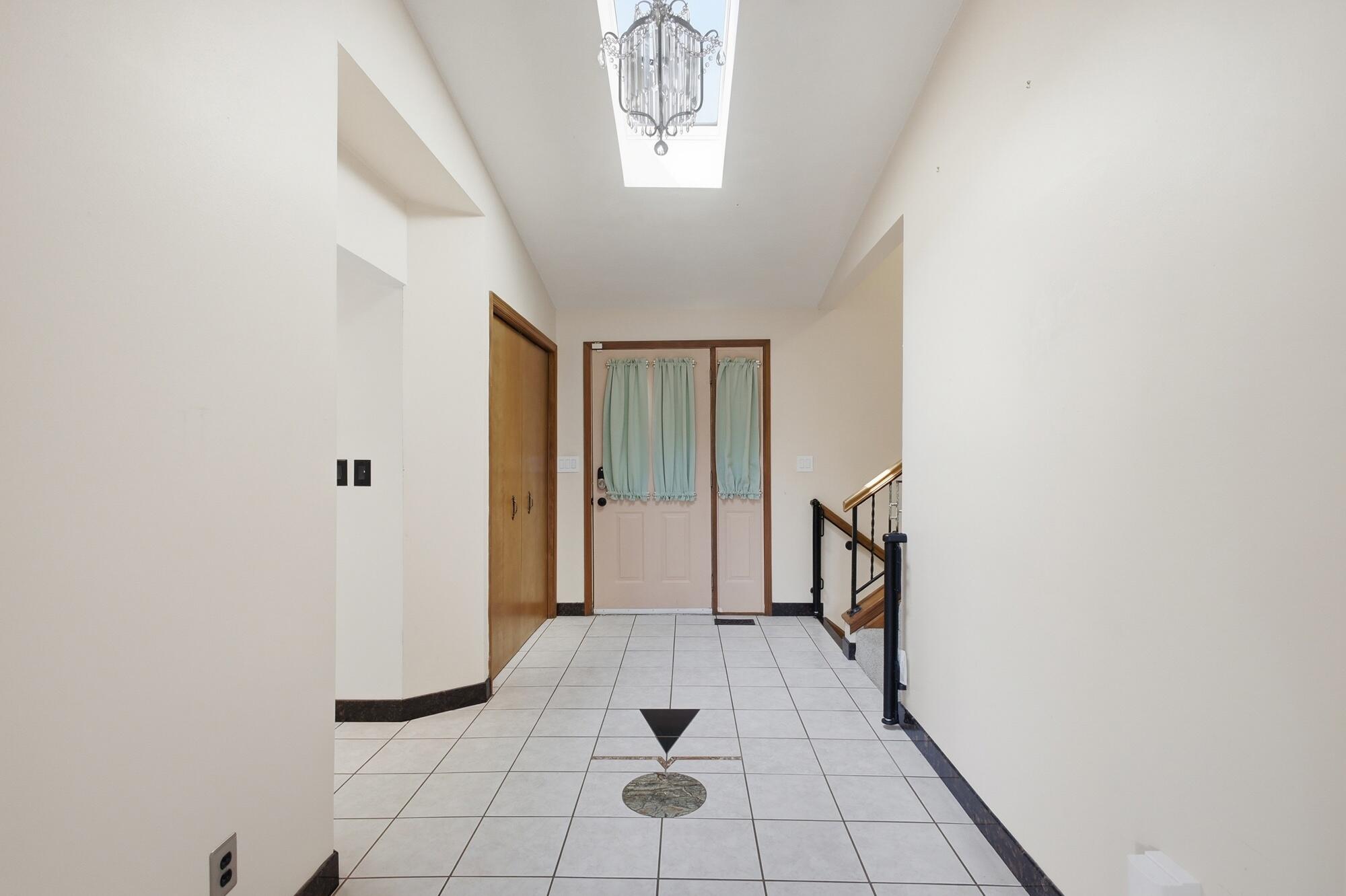 438 Merrick Drive, Beavercreek, Ohio 45434