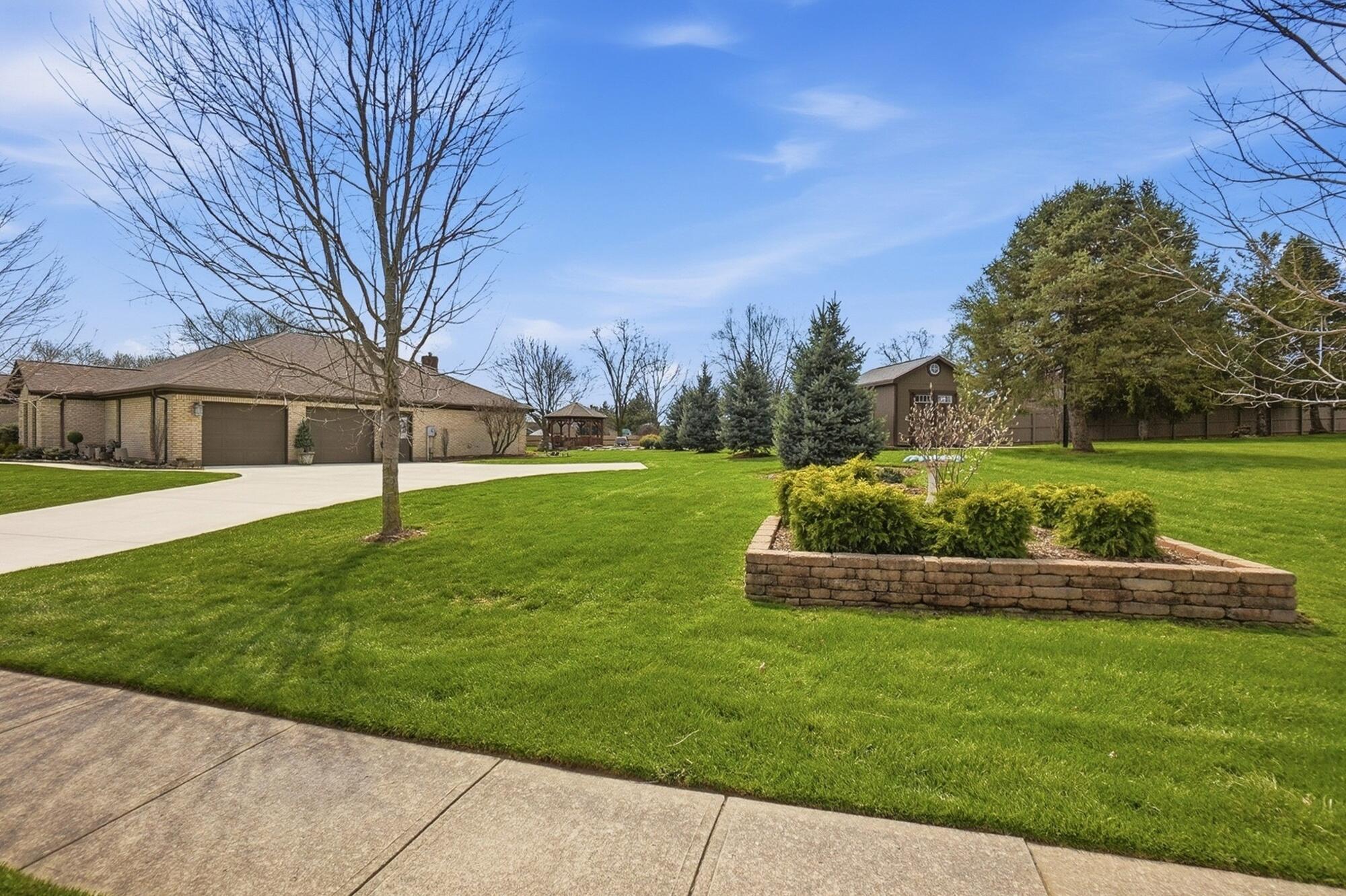 610 Stonecress Drive, Tipp City, Ohio 45371