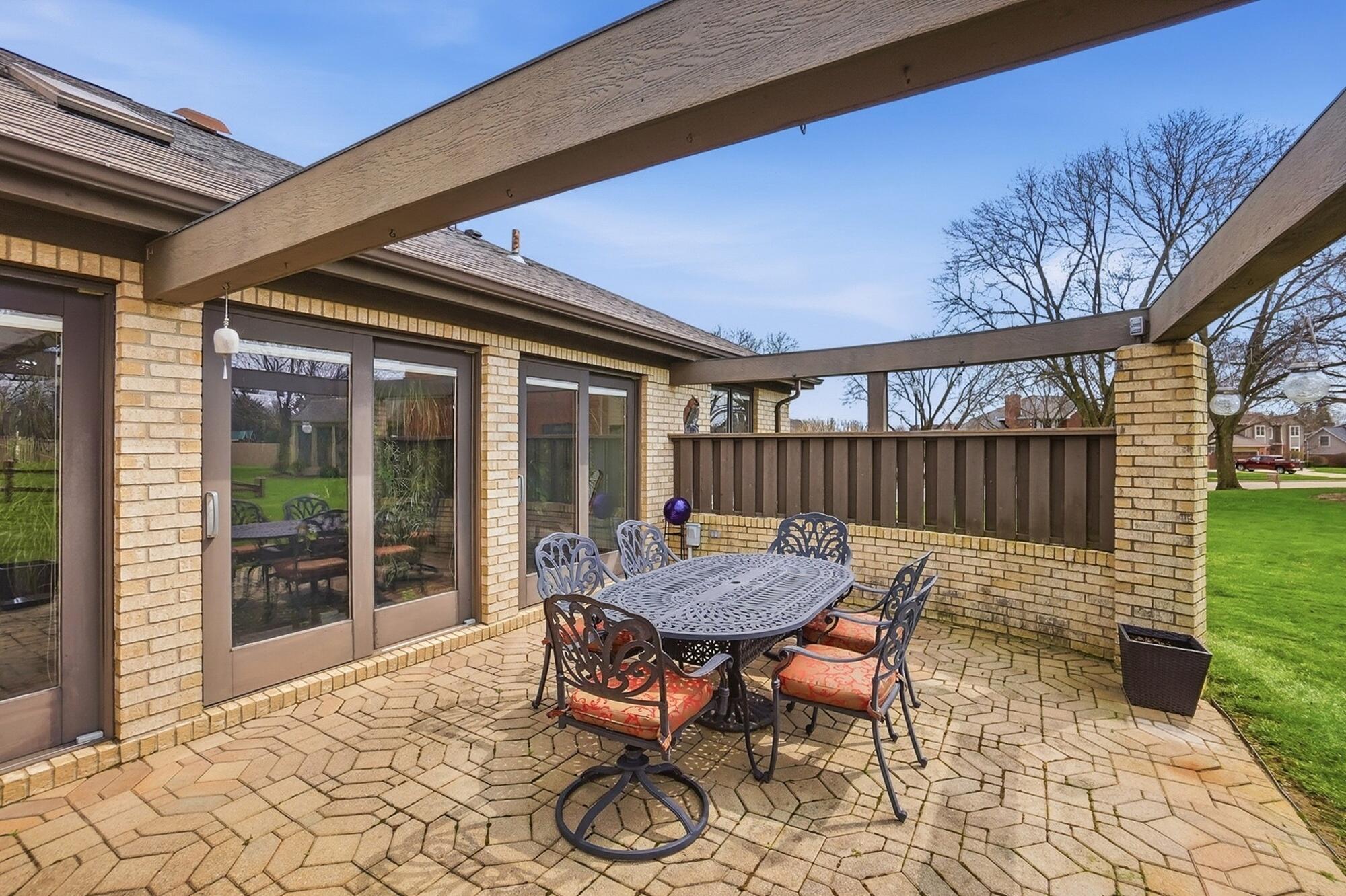 610 Stonecress Drive, Tipp City, Ohio 45371