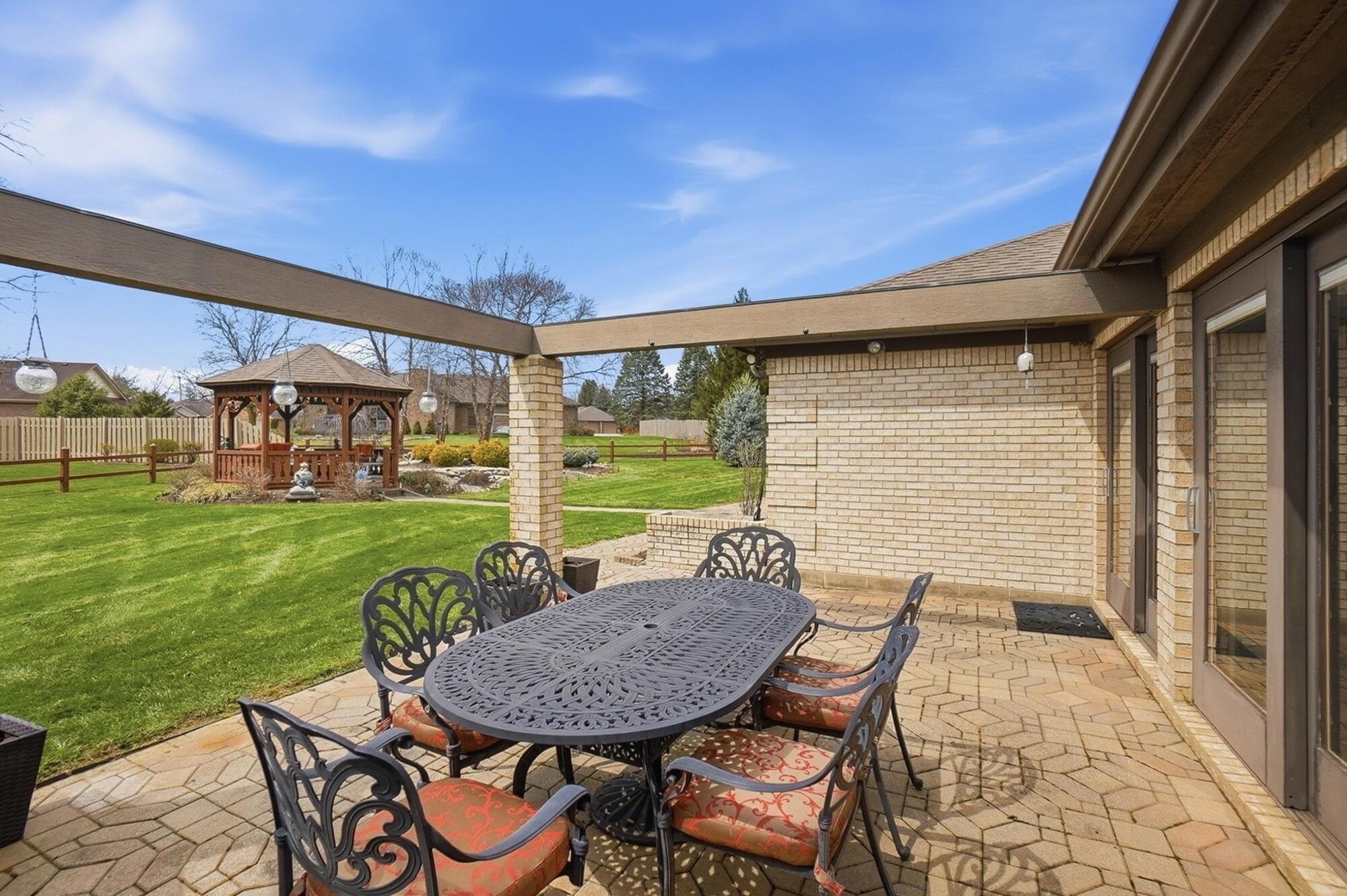 610 Stonecress Drive, Tipp City, Ohio 45371