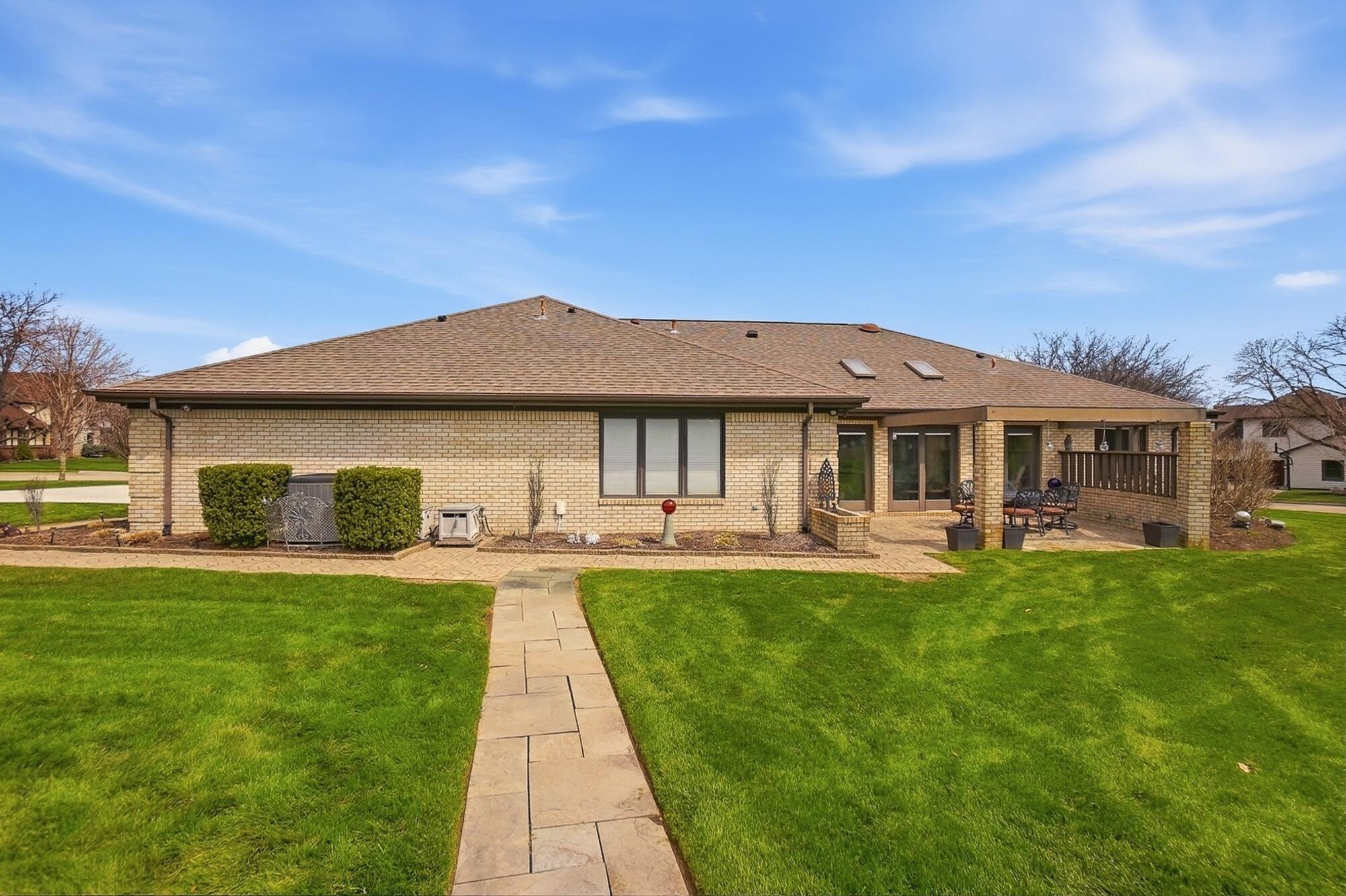 610 Stonecress Drive, Tipp City, Ohio 45371