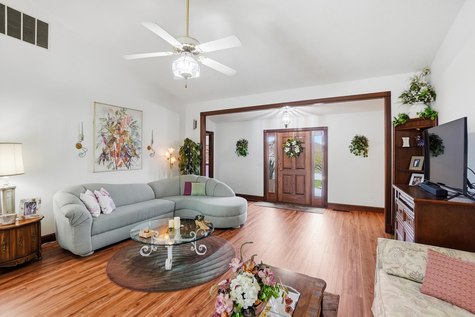 610 Stonecress Drive, Tipp City, Ohio 45371