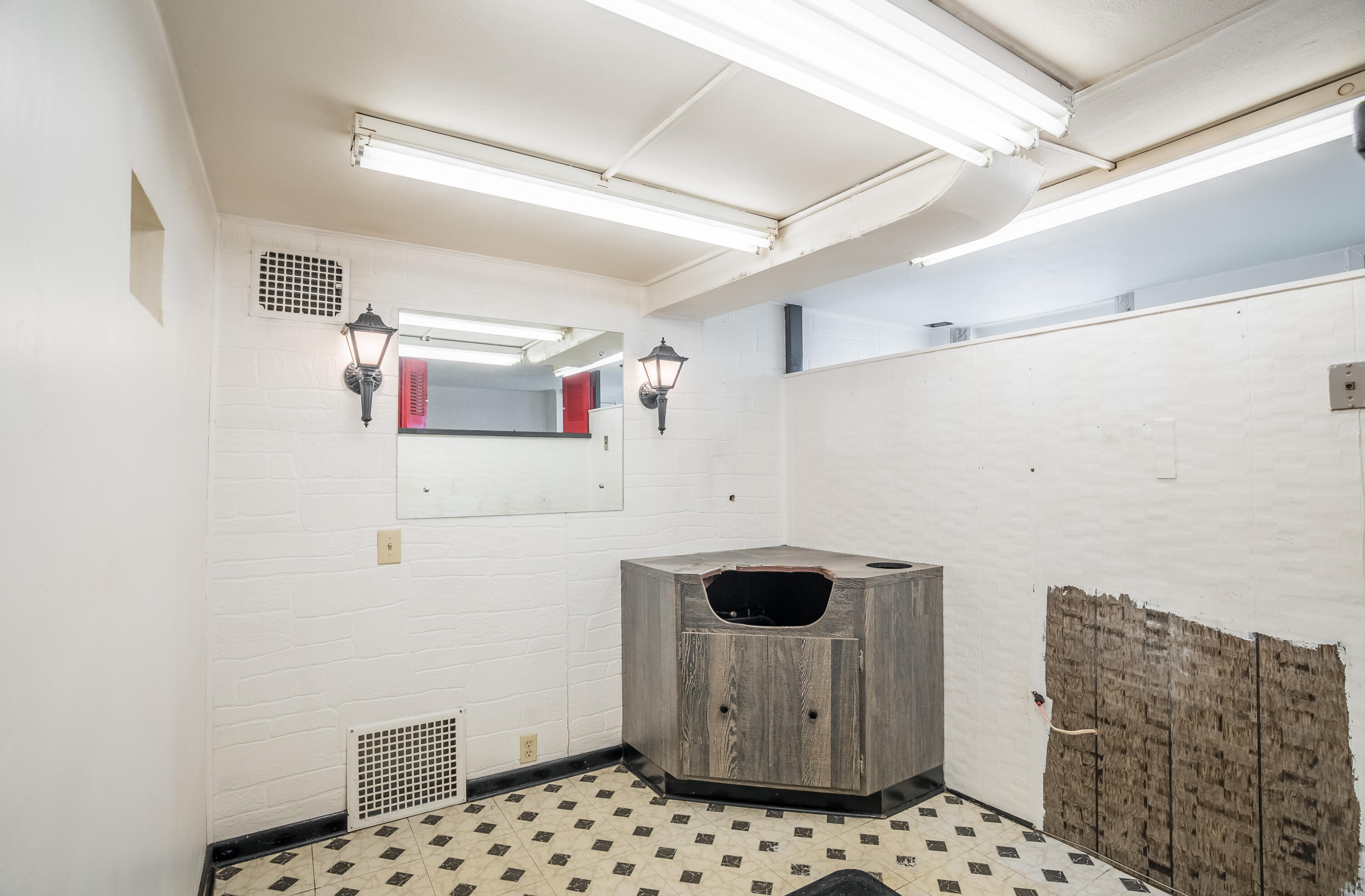 830 Park Avenue, Piqua, Ohio 45356