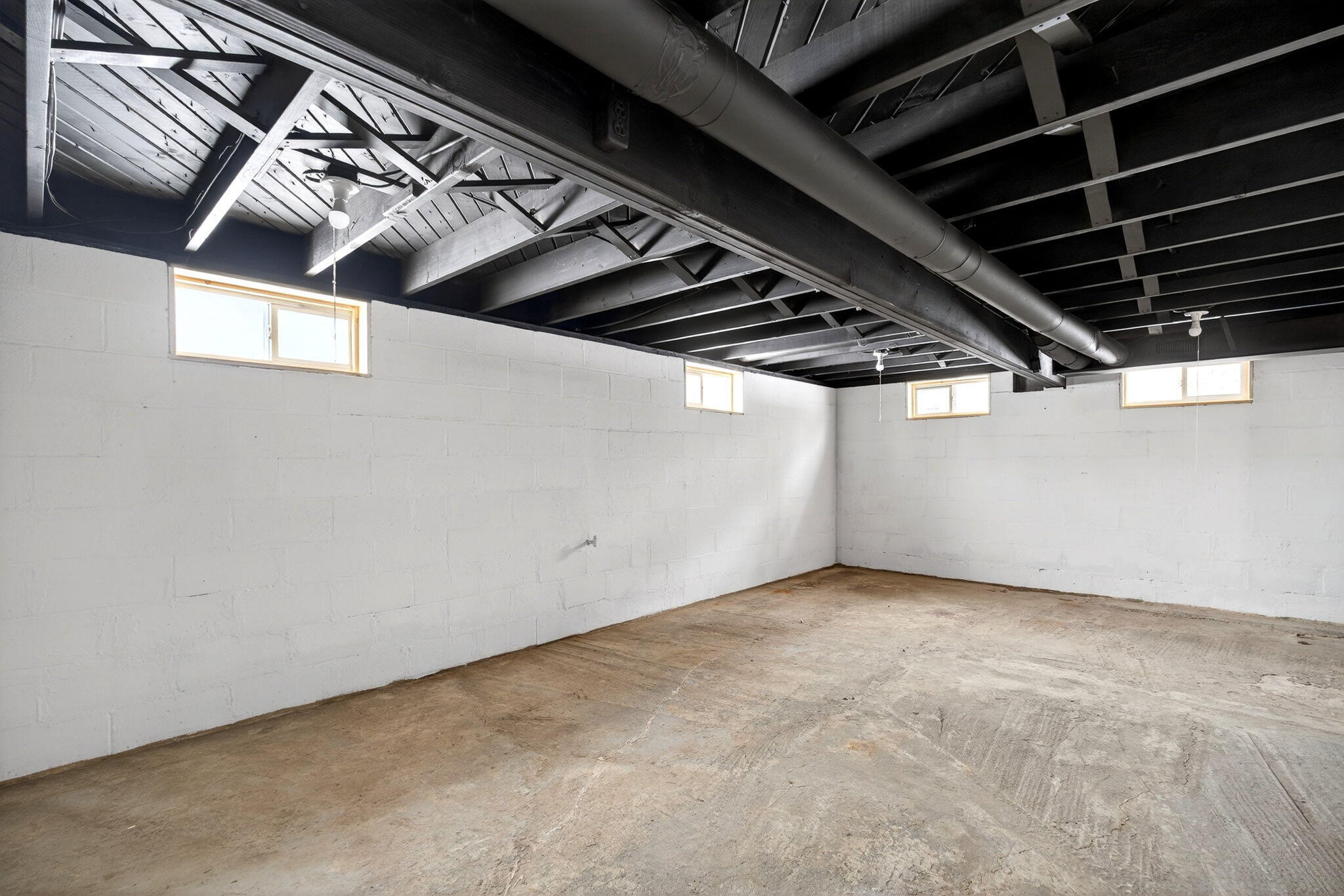 9475 National Road, New Carlisle, Ohio 45344