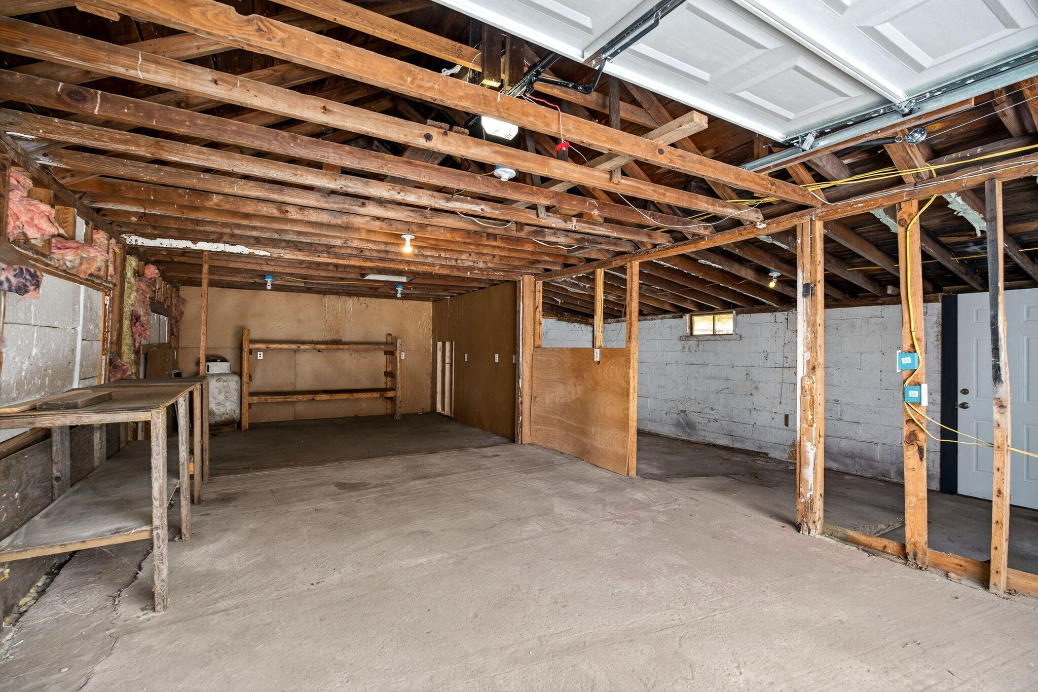 9475 National Road, New Carlisle, Ohio 45344