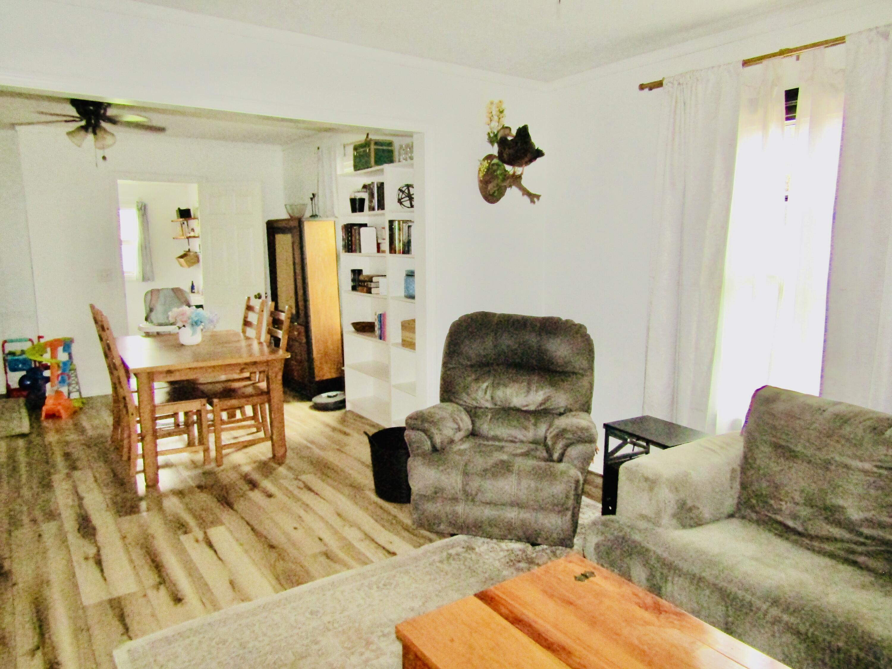 471 Gwynne Street, Urbana, Ohio 43078