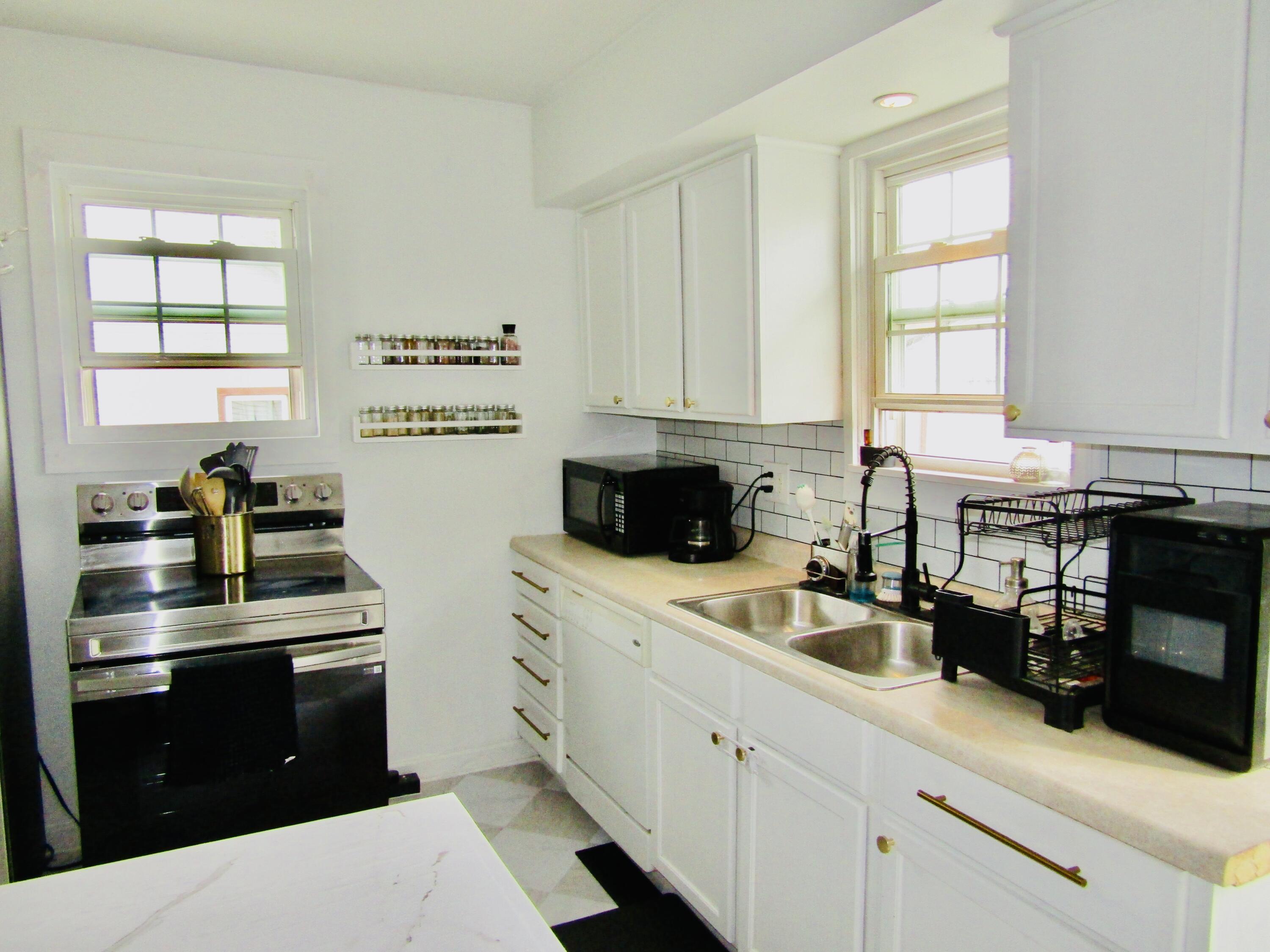 471 Gwynne Street, Urbana, Ohio 43078