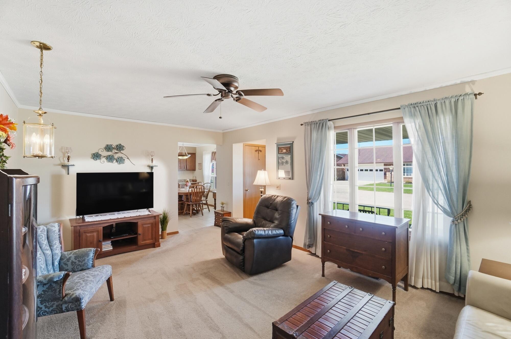 1039 Bradford Drive, Springfield, Ohio 45503