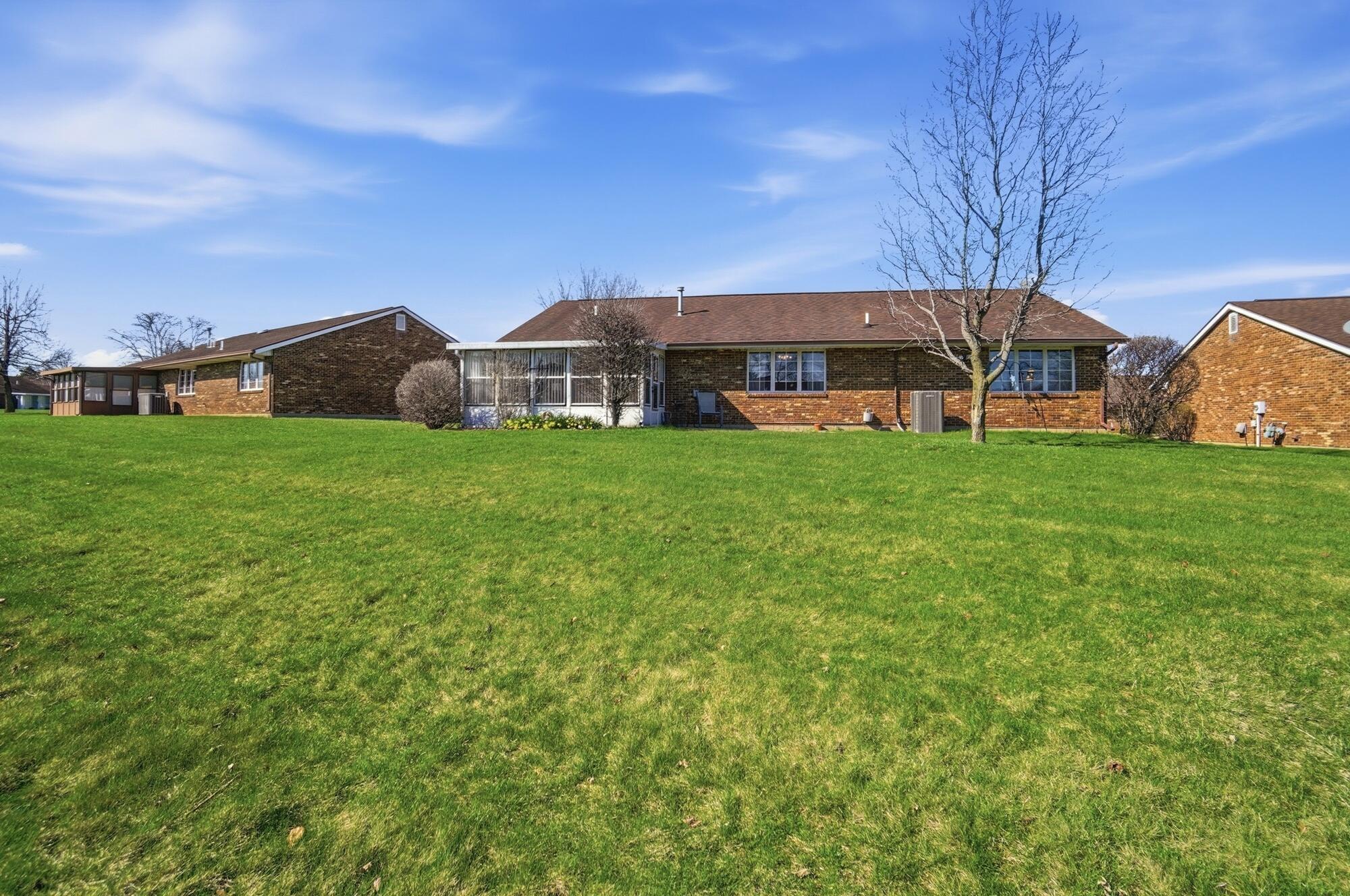 1039 Bradford Drive, Springfield, Ohio 45503