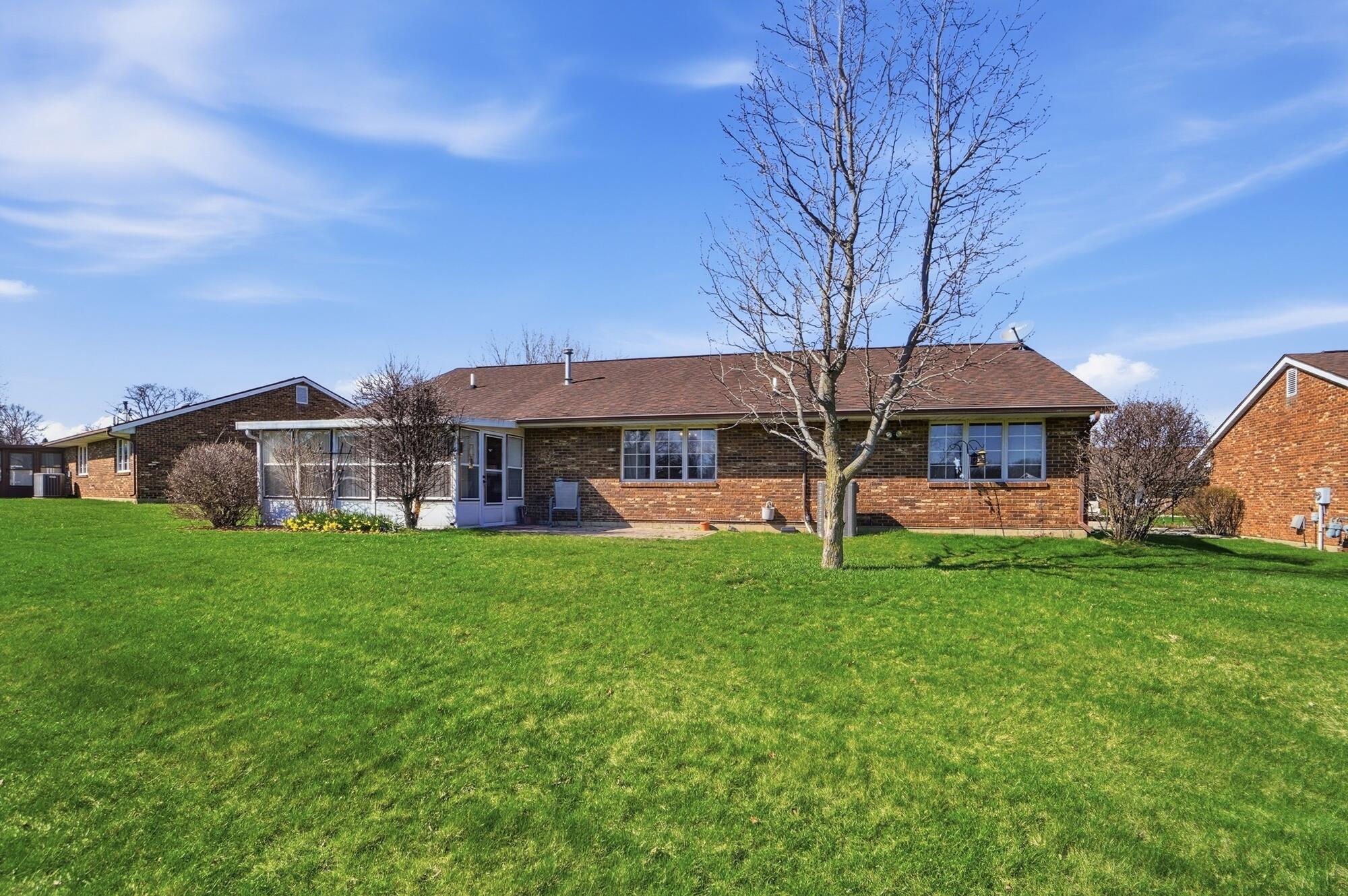 1039 Bradford Drive, Springfield, Ohio 45503