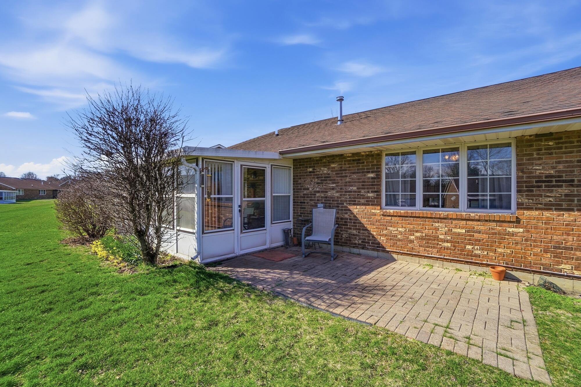 1039 Bradford Drive, Springfield, Ohio 45503