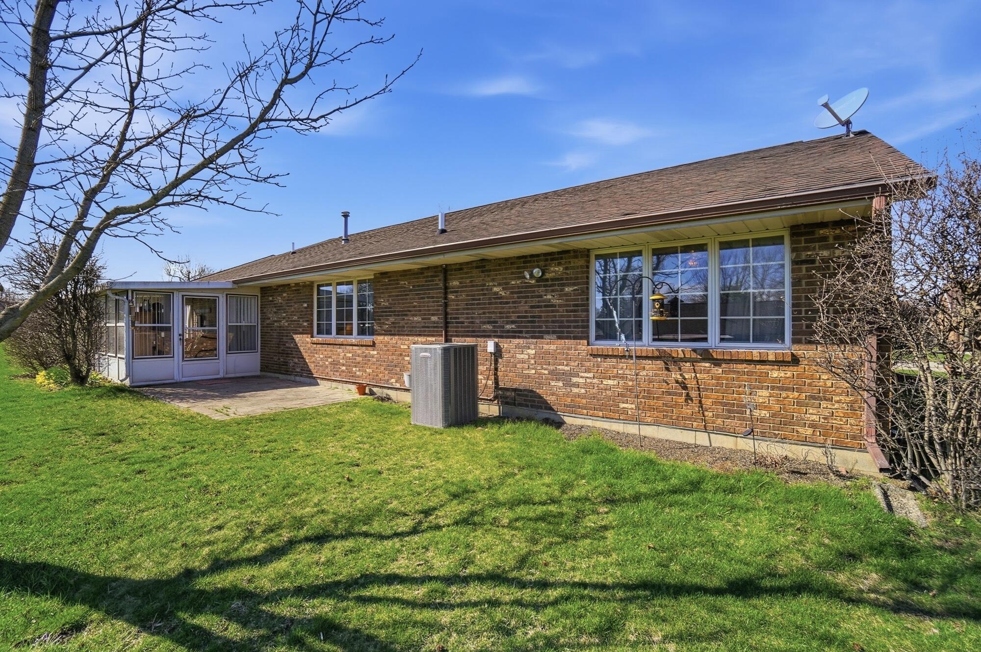 1039 Bradford Drive, Springfield, Ohio 45503