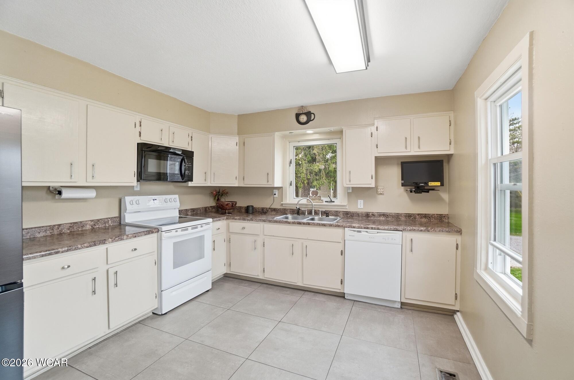 1301 Fishlock Avenue, Findlay, Ohio