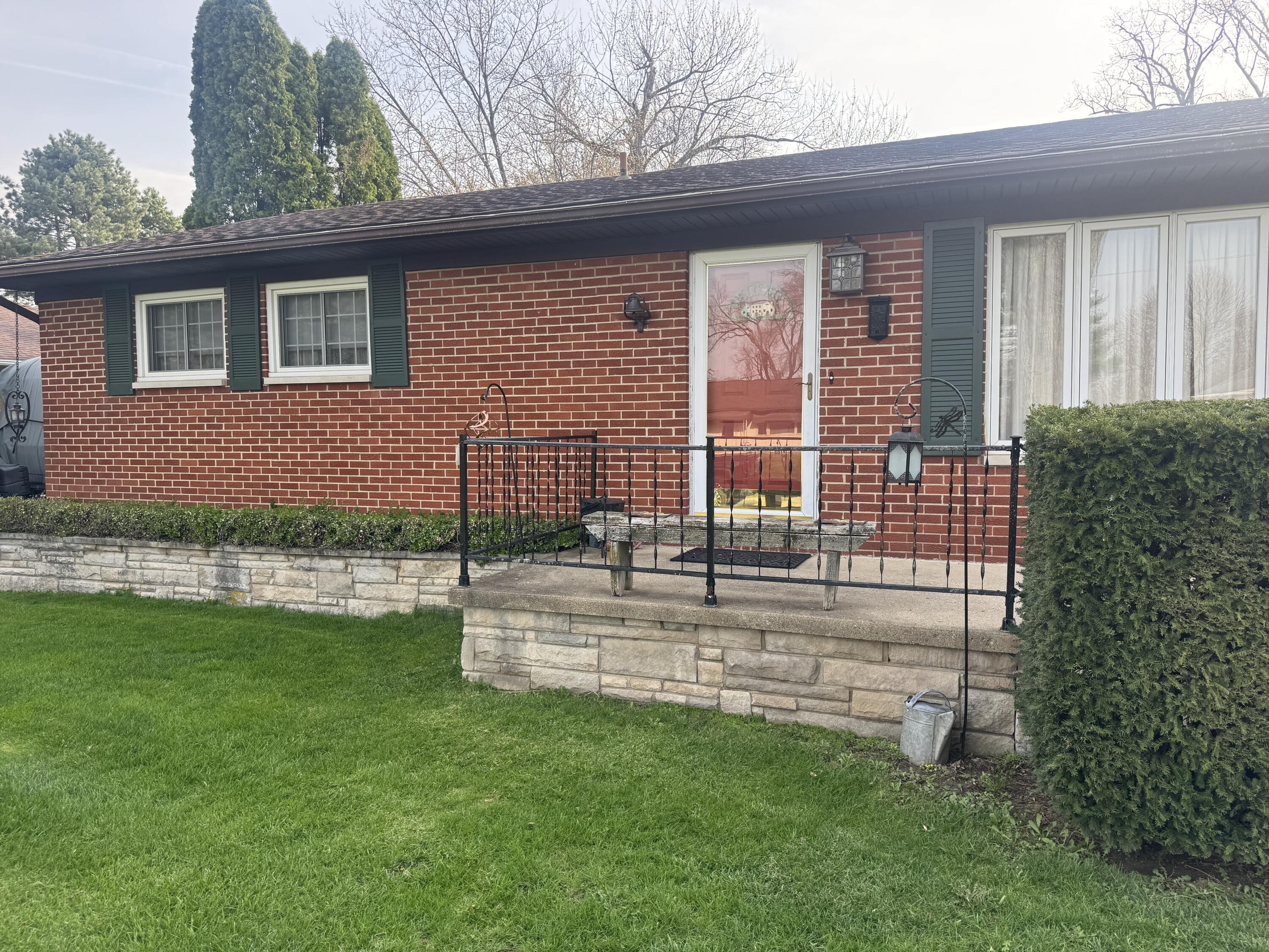 2818 Anita Drive, Springfield, Ohio 45504