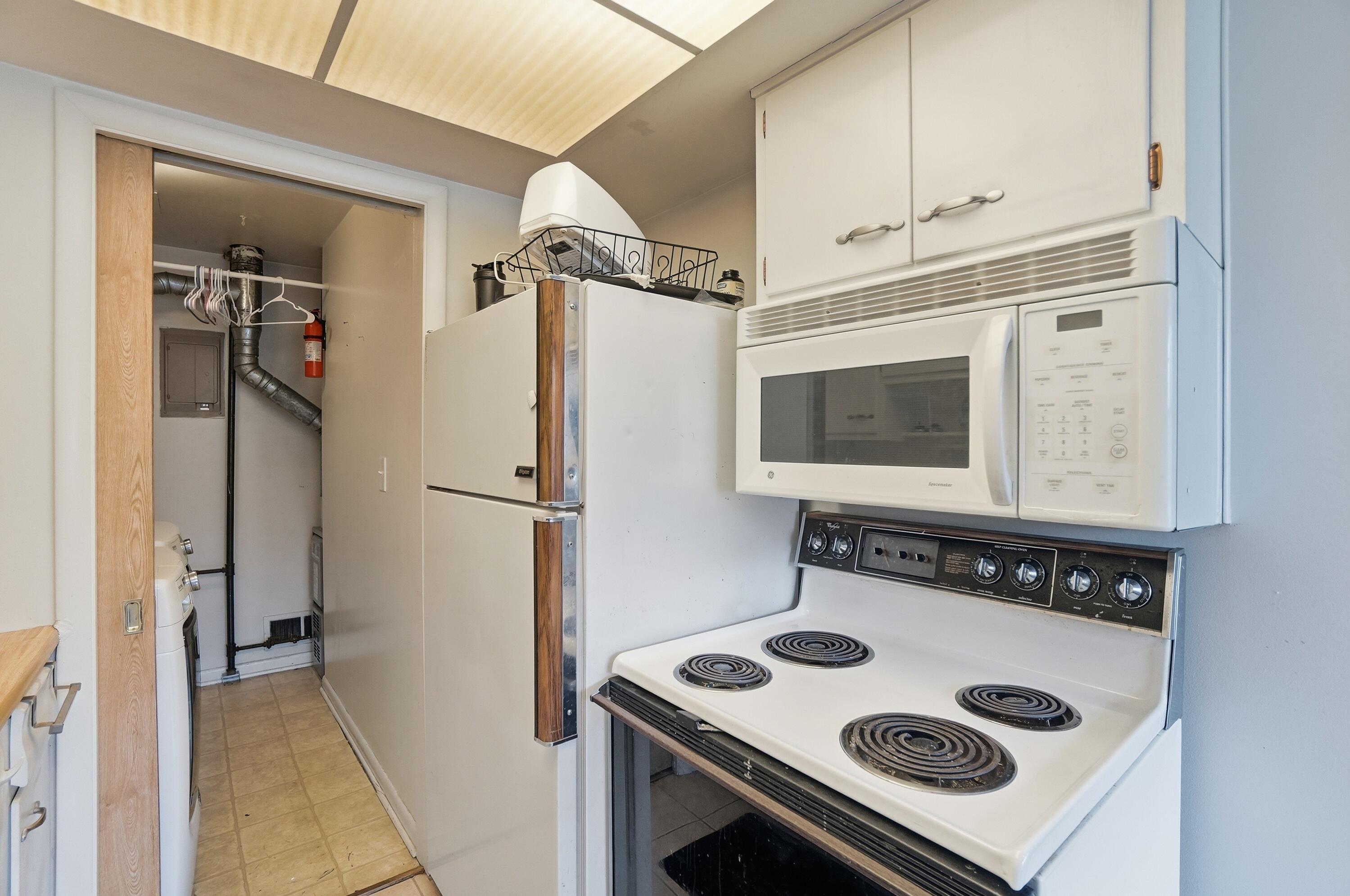 1554 Willamet Road, Dayton, Ohio 45429