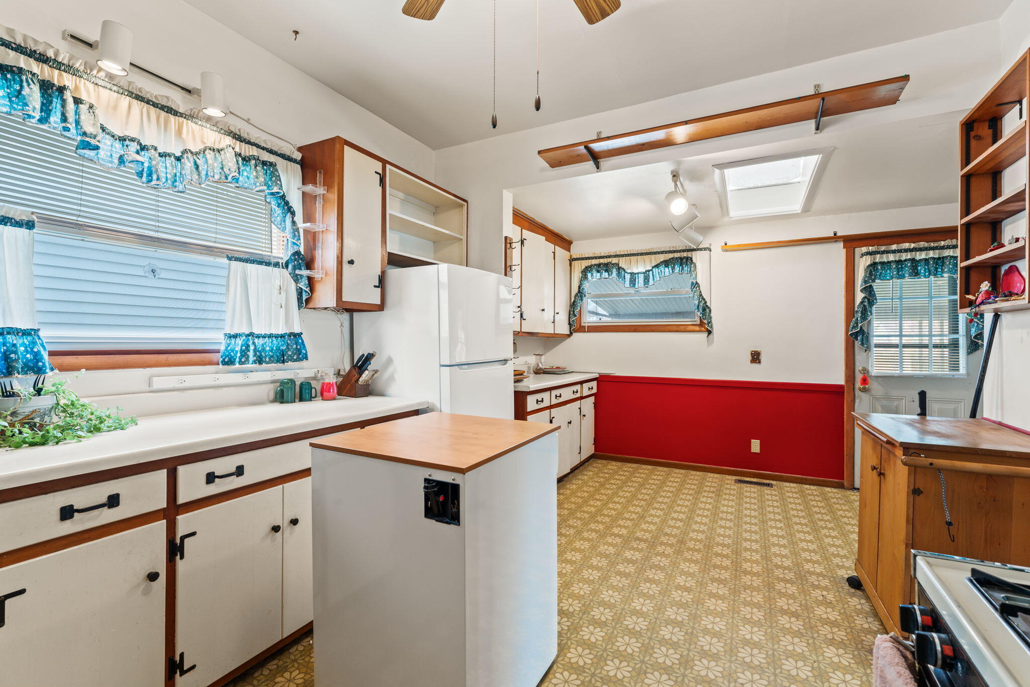 329 Western Avenue, Springfield, Ohio 45506