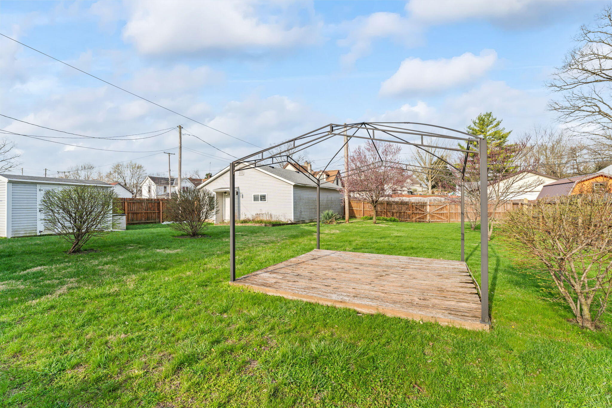 329 Western Avenue, Springfield, Ohio 45506