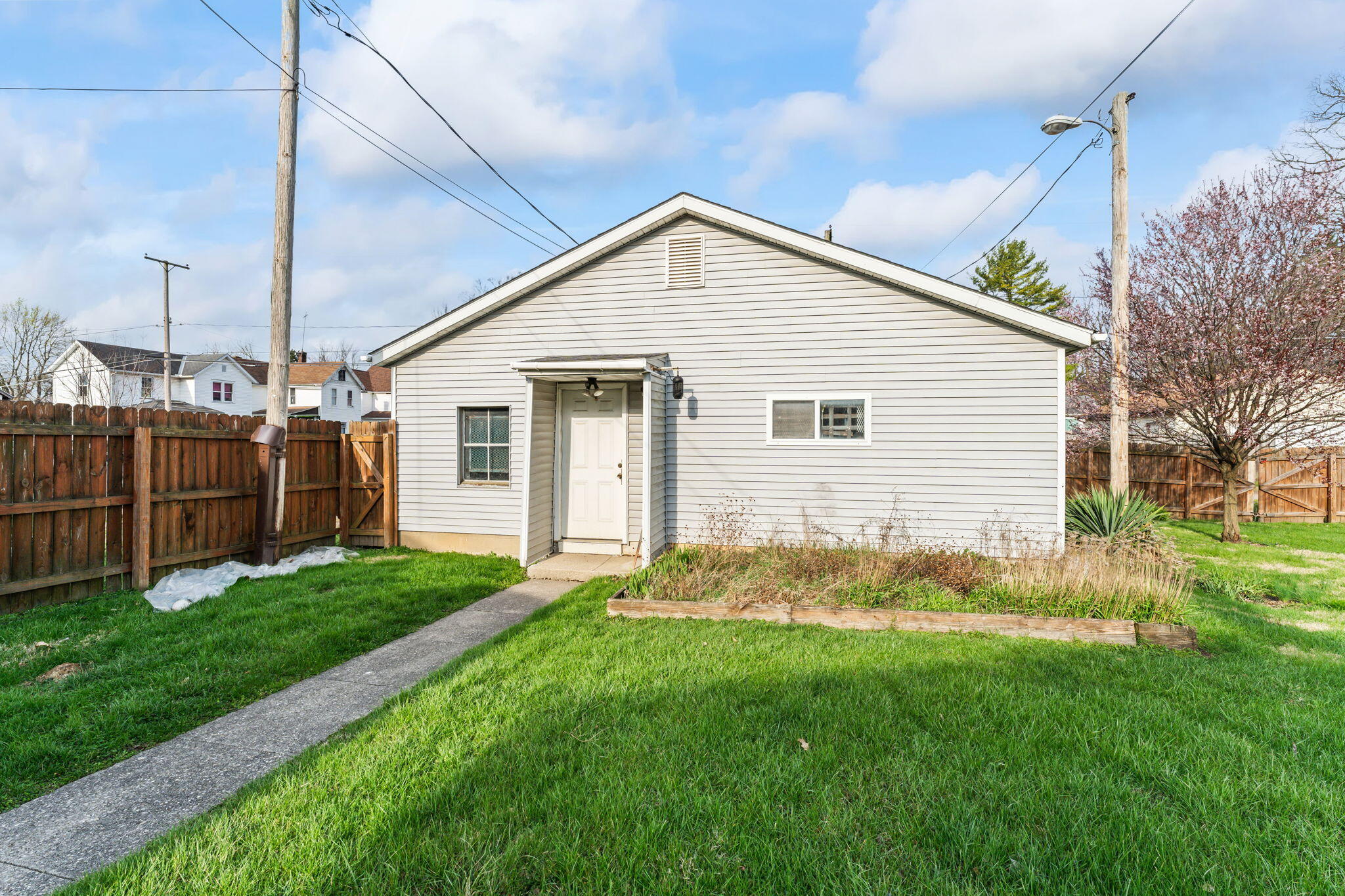 329 Western Avenue, Springfield, Ohio 45506