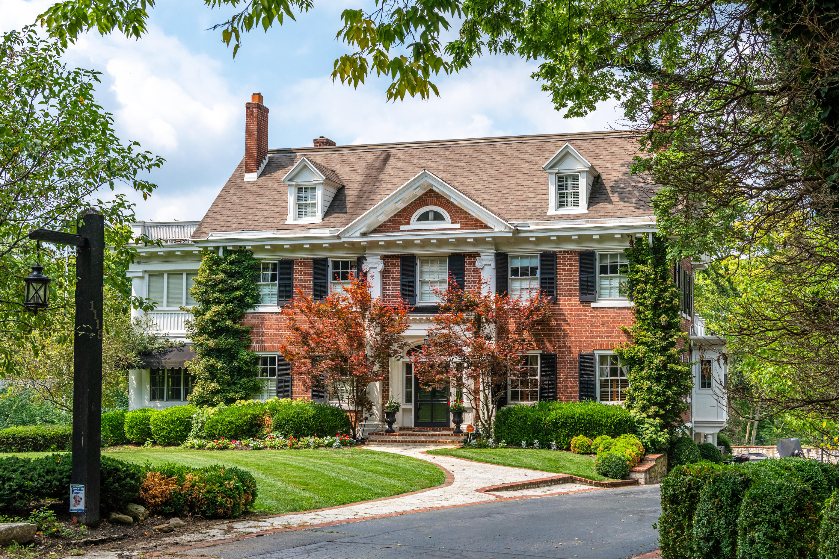 1115 Oakwood Avenue, Oakwood, Ohio 45419